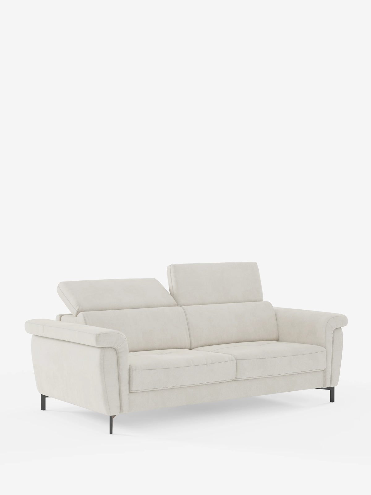 Il divano letto di design Capri di divitt.sbs è raffigurato su uno sfondo bianco a tinta unita, caratterizzato da una moderna finitura beige chiaro con due poggiatesta reclinabili, ampi braccioli e sottili piedini alti neri. Rivestito in morbido e raffinato tessuto effetto velluto smacchiabile T30 e dotato di un materasso ad alta densità per un comfort superiore, questo divano presenta un design semplice e pulito e può ospitare comodamente da due a tre persone.