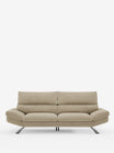 Vi presentiamo il divano Eclipse dal design moderno a 2 e 3 posti con schienali traslanti di divitt.sbs: un divano contemporaneo color beige caratterizzato da morbidi cuscini, ampi braccioli e schienali bassi regolabili. Questo divano contemporaneo minimalista poggia su piedini alti in metallo nero, sottili e angolati, ed è rivestito in elegante microfibra T11, facile da pulire. Esposto su uno sfondo bianco a tinta unita, il suo design incarna lo stile moderno.