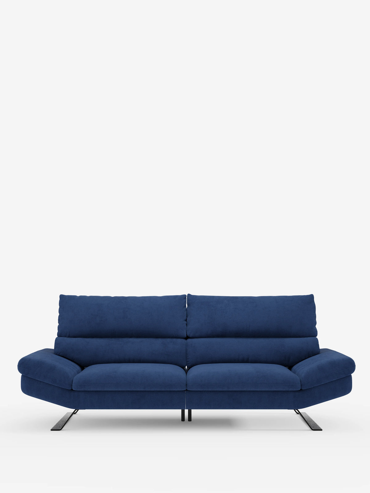 Un moderno divano Eclipse dal design contemporaneo di divitt.sbs, in blu intenso, dotato di due cuscini di seduta e due di schienale. Presenta ampi braccioli e poggia su sottili e alti piedini in metallo nero titanio, il tutto rivestito in elegante microfibra T11 resistente alle macchie, che risalta su uno sfondo bianco a tinta unita.
