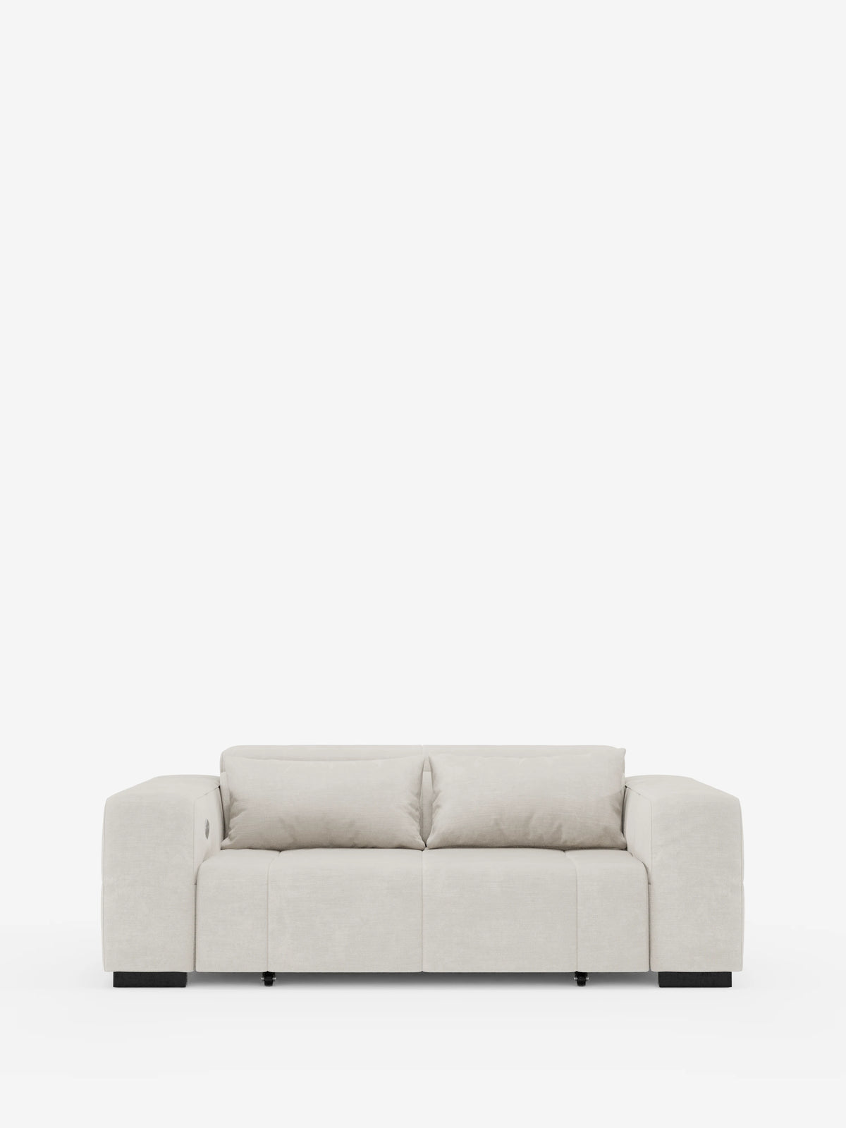 Un divano Monarch con funzione relax elettrica per l’allungamento delle sedute e poggiatesta reclinabile di divitt.sbs è raffigurato su uno sfondo bianco a tinta unita. Questo divano moderno, rivestito in morbido tessuto beige T31 resistente alle macchie, presenta ampi braccioli, due cuscini di seduta e due cuscini dello schienale. Il design è completato da gambe basse nere in stile blocco e da un aspetto lussuoso.
