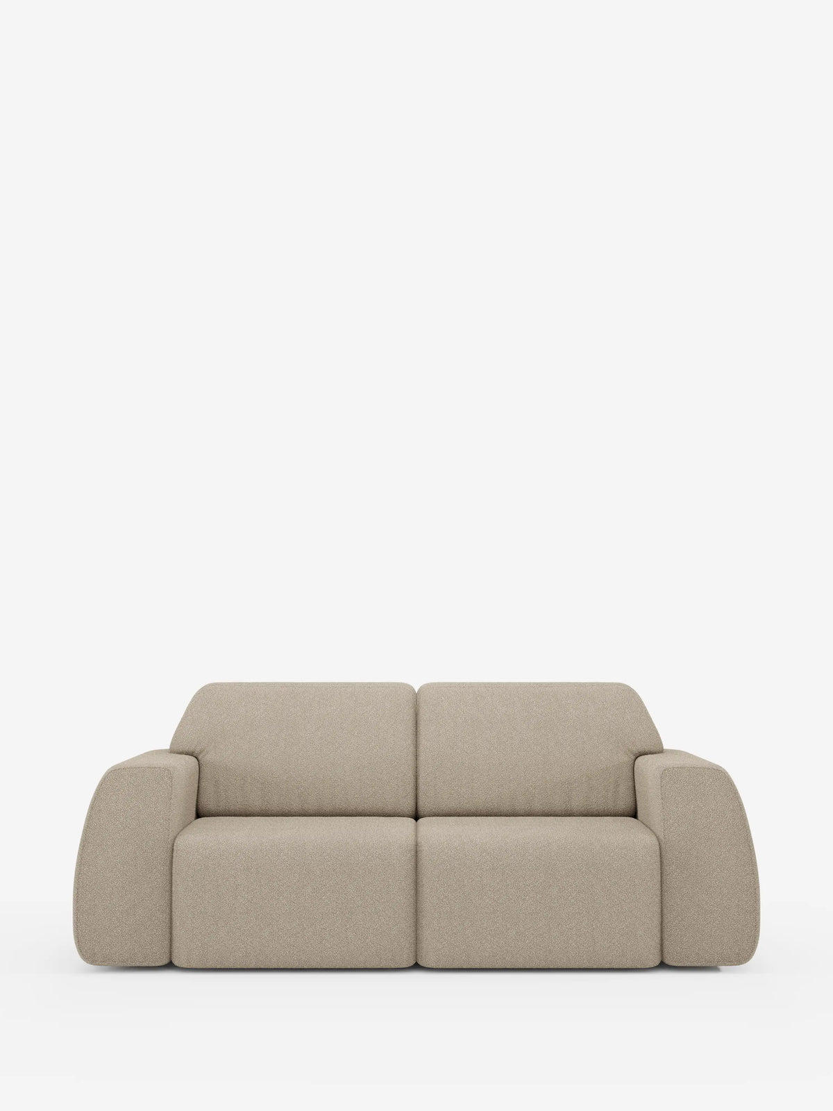 Su uno sfondo bianco a tinta unita, il divano Orbit a 2 e 3 posti di divitt.sbs si presenta con una silhouette moderna a due posti in colore beige, caratterizzata da ampi braccioli arrotondati e schienali bassi. Questo divano completamente sfoderabile è rivestito in tessuto T33 effetto cotone antimacchia, che ne facilita la manutenzione. Il suo design minimalista — con un rivestimento morbido e strutturato e linee pulite e semplici — incarna alla perfezione lo stile contemporaneo e il comfort.