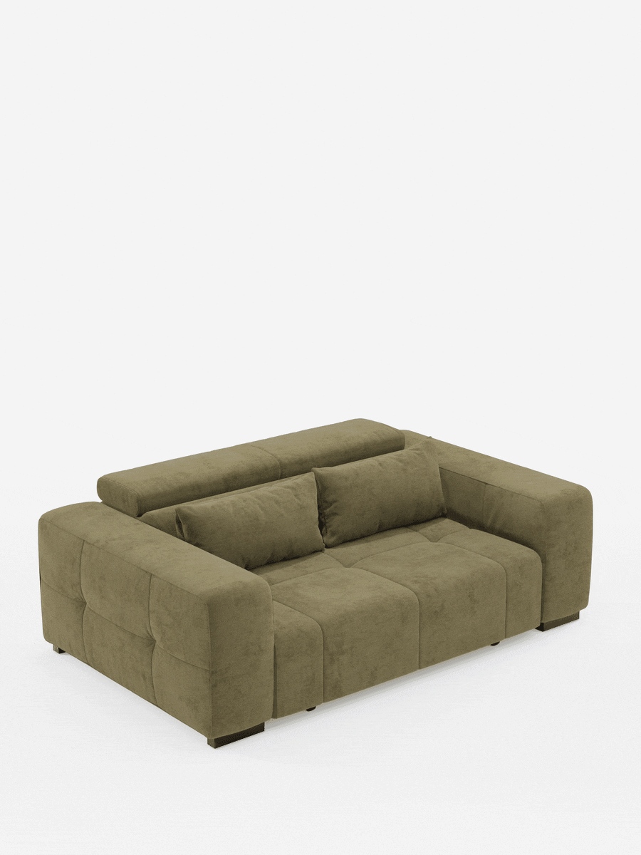 Un moderno divano Monarch Divano con Relax Elettrico di divitt.sbs, color verde oliva, caratterizzato da ampi braccioli e uno schienale basso. Questo divano contemporaneo presenta morbidi cuscini trapuntati che richiamano lo stile di un divano capitonné e include due cuscini cilindrici, il tutto su uno sfondo bianco a tinta unita.