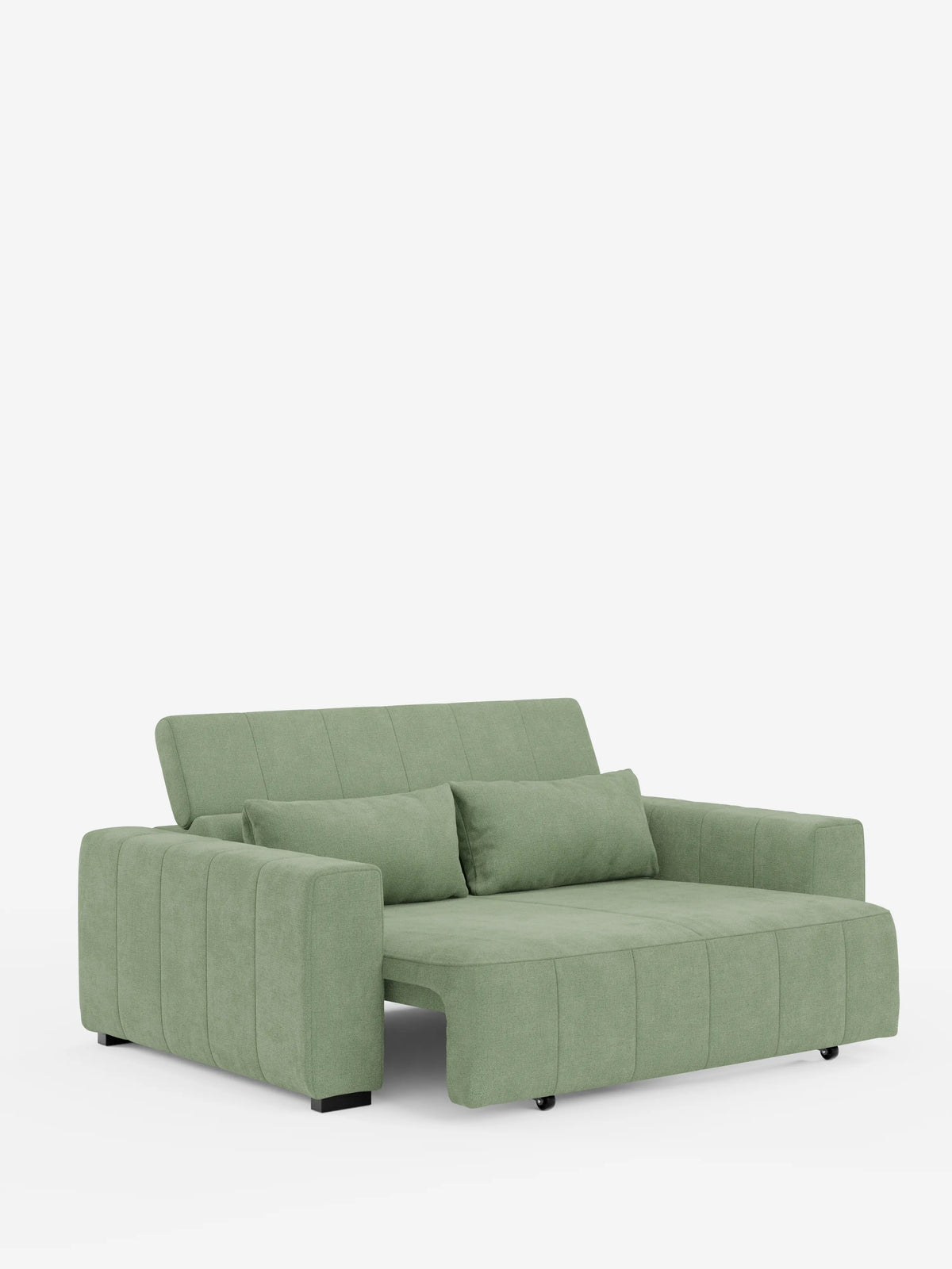 Un elegante divano dorico a 3 posti di colore verde chiaro di divitt.sbs, caratterizzato da un design moderno con cuciture verticali, ampi braccioli, due cuscini coordinati e sedute estensibili azionabili tramite la funzione relax elettrica. Raffigurato parzialmente esteso su uno sfondo bianco, questo divano sfoderabile in tessuto T23 facile da pulire vanta un poggiatesta reclinabile, che unisce stile e praticità agli spazi abitativi contemporanei.