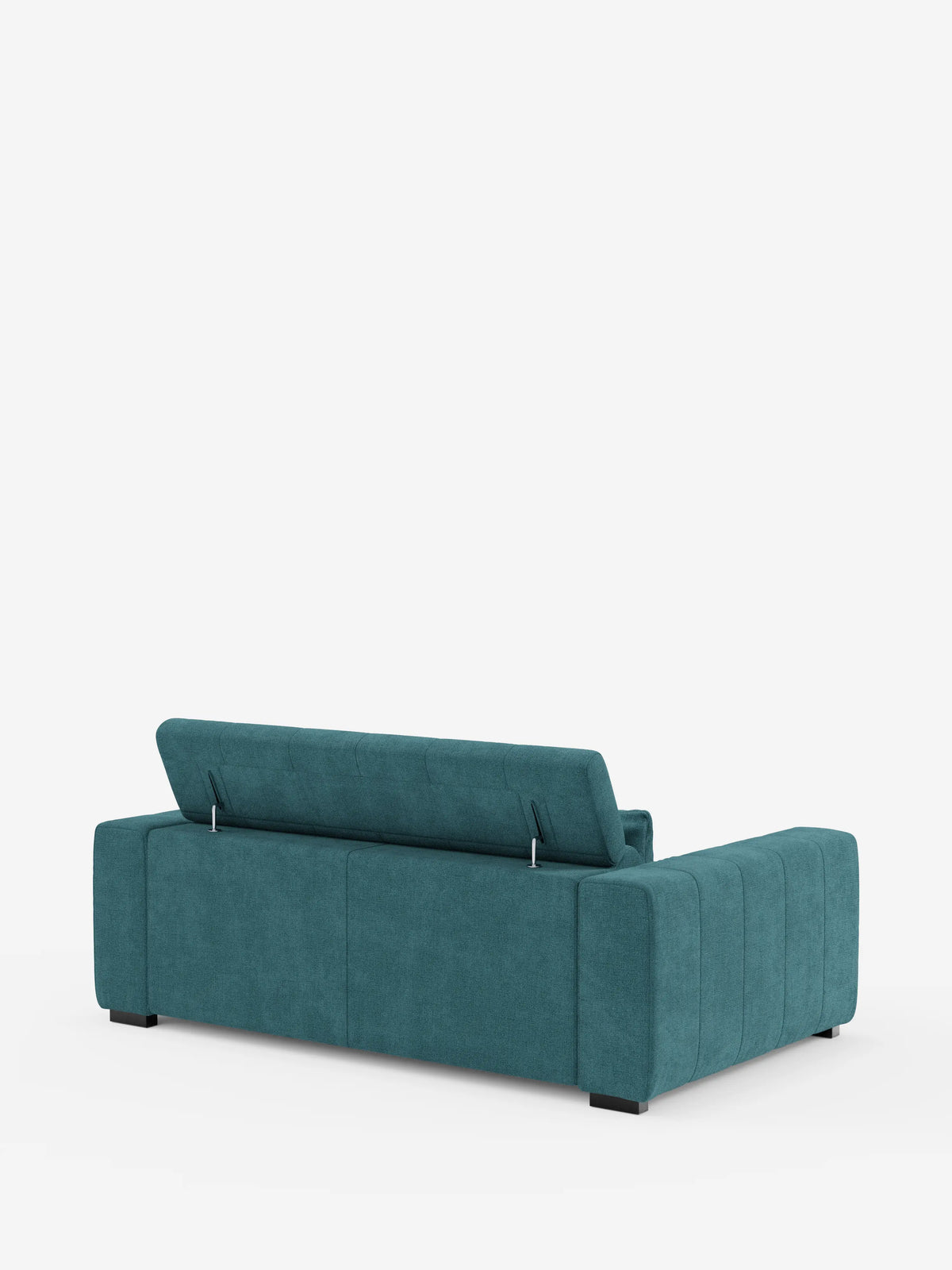 Il divano a 3 posti Doric di divitt.sbs presenta una silhouette rettangolare elegante e moderna, rivestita in tessuto T23 di facile pulizia. I braccioli squadrati e i piedini neri corti ne esaltano lo stile contemporaneo, mentre lo schienale include una sezione parzialmente rialzata che funge da vano portaoggetti nascosto. Questo divano sfoderabile vanta sedute estensibili elettricamente e un poggiatesta reclinabile, il tutto su uno sfondo bianco a tinta unita.