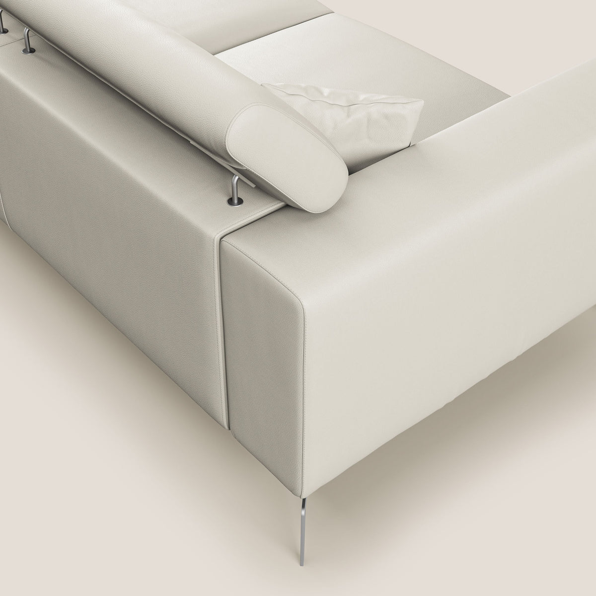 Blade Divano moderno con poggiatesta reclinabili in Ecopelle T04 bianco - divitt.sbs