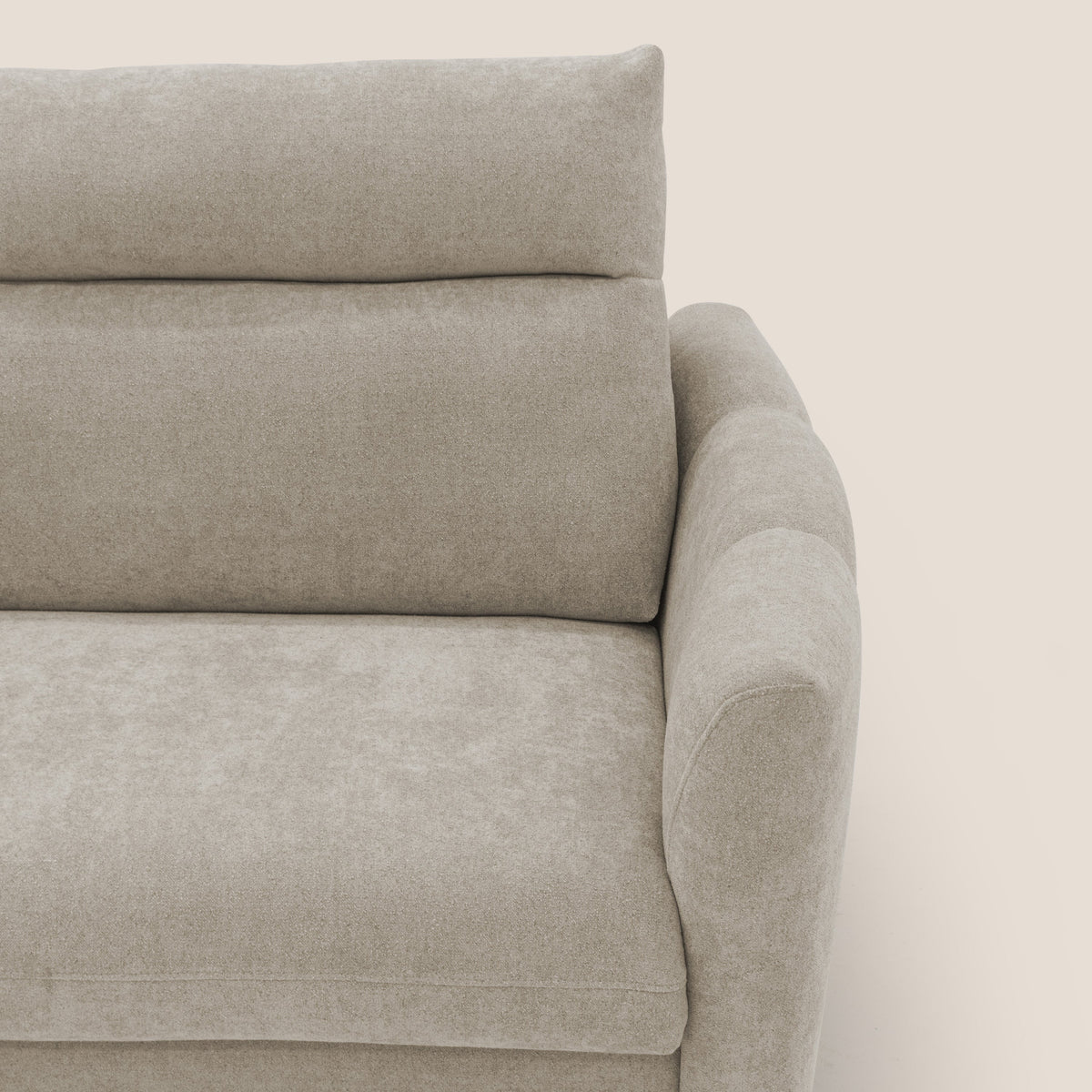 Peonia divano letto scandinavo con materasso H18 cm e morbido e alto schienale in tessuto Bouclé impermeabile T07 beige - divitt.sbs