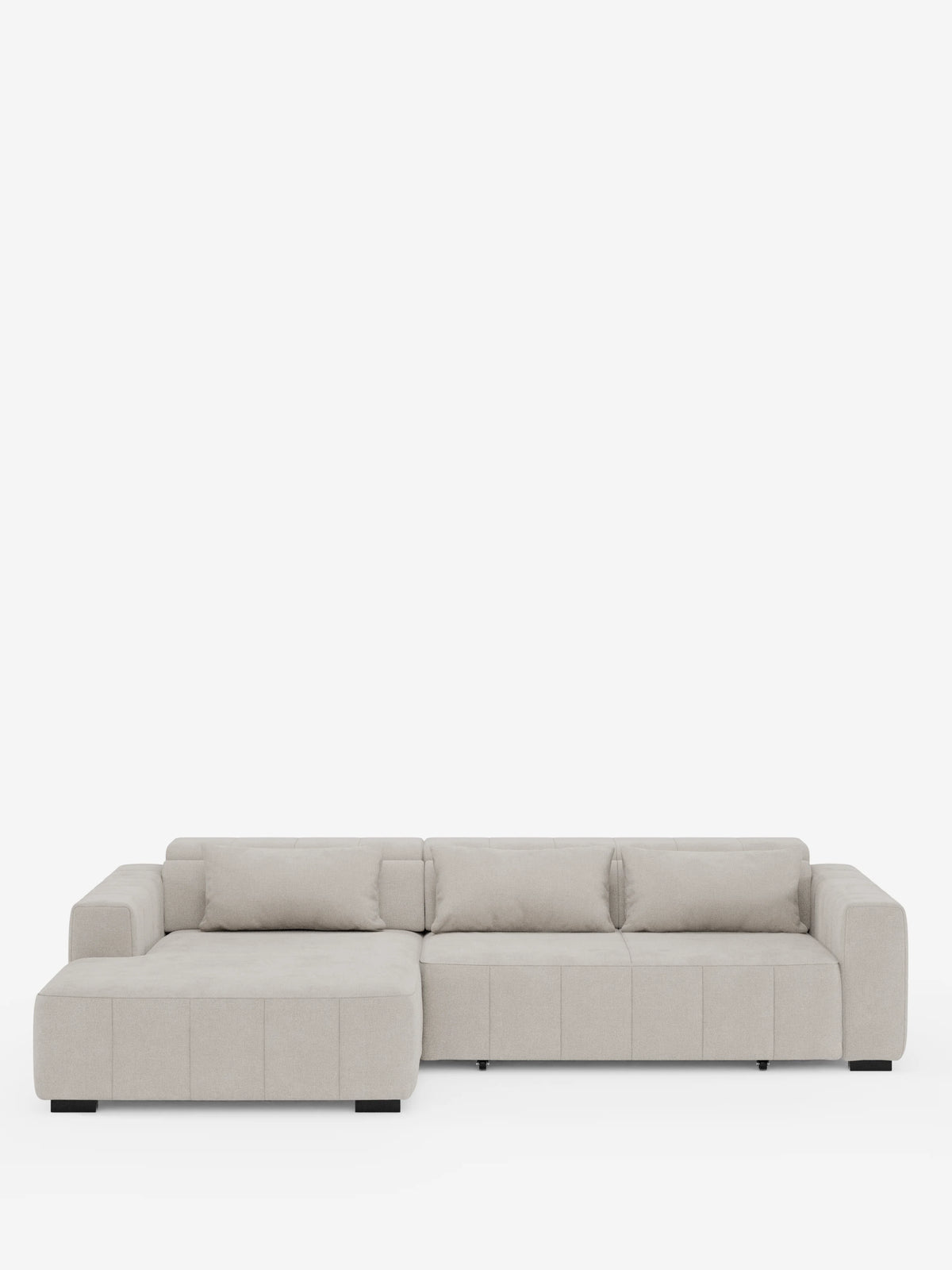 Il divano angolare Doric con penisola e sedute allungabili con funzione relax elettrica di divitt.sbs è un divano componibile moderno, di colore grigio chiaro, caratterizzato da una chaise longue sul lato sinistro, schienale basso, braccioli squadrati, cuscini di seduta trapuntati e poggiatesta regolabili, il tutto rivestito in tessuto T23 antimacchia su uno sfondo bianco a tinta unita.