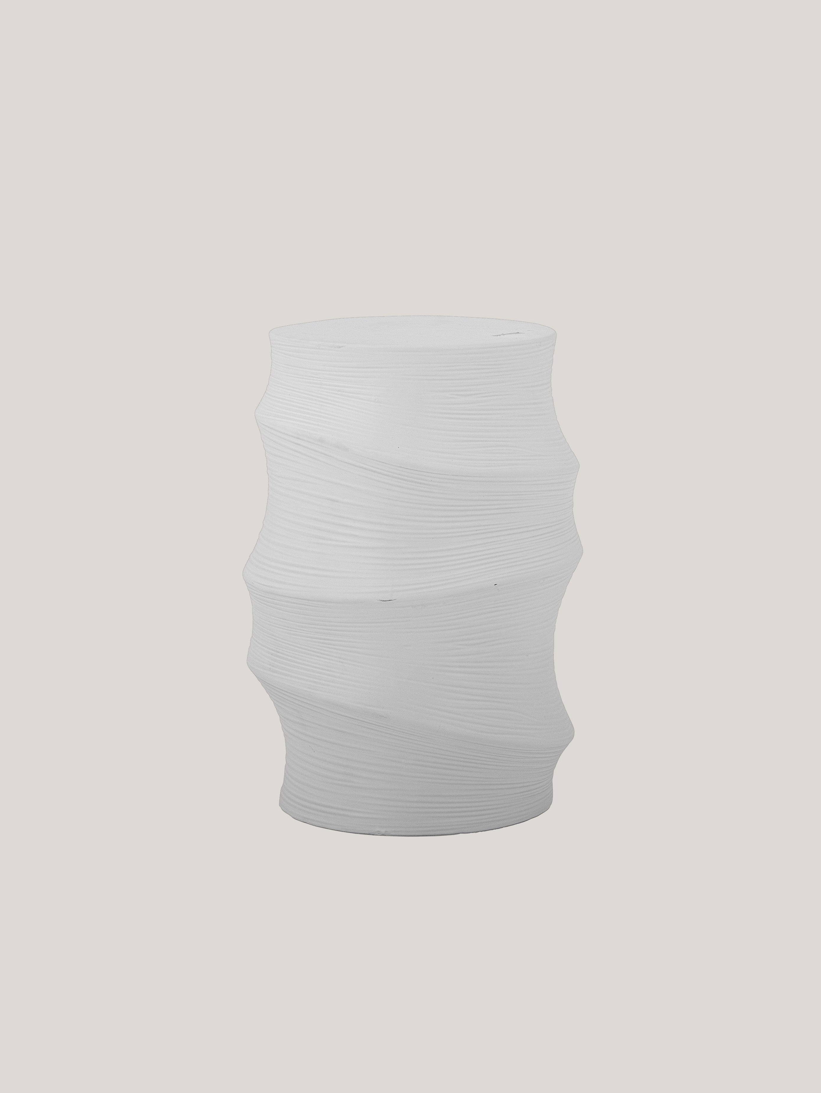 Volise tavolino scultoreo cilindrico in gres stoneware bianco - divitt.sbs