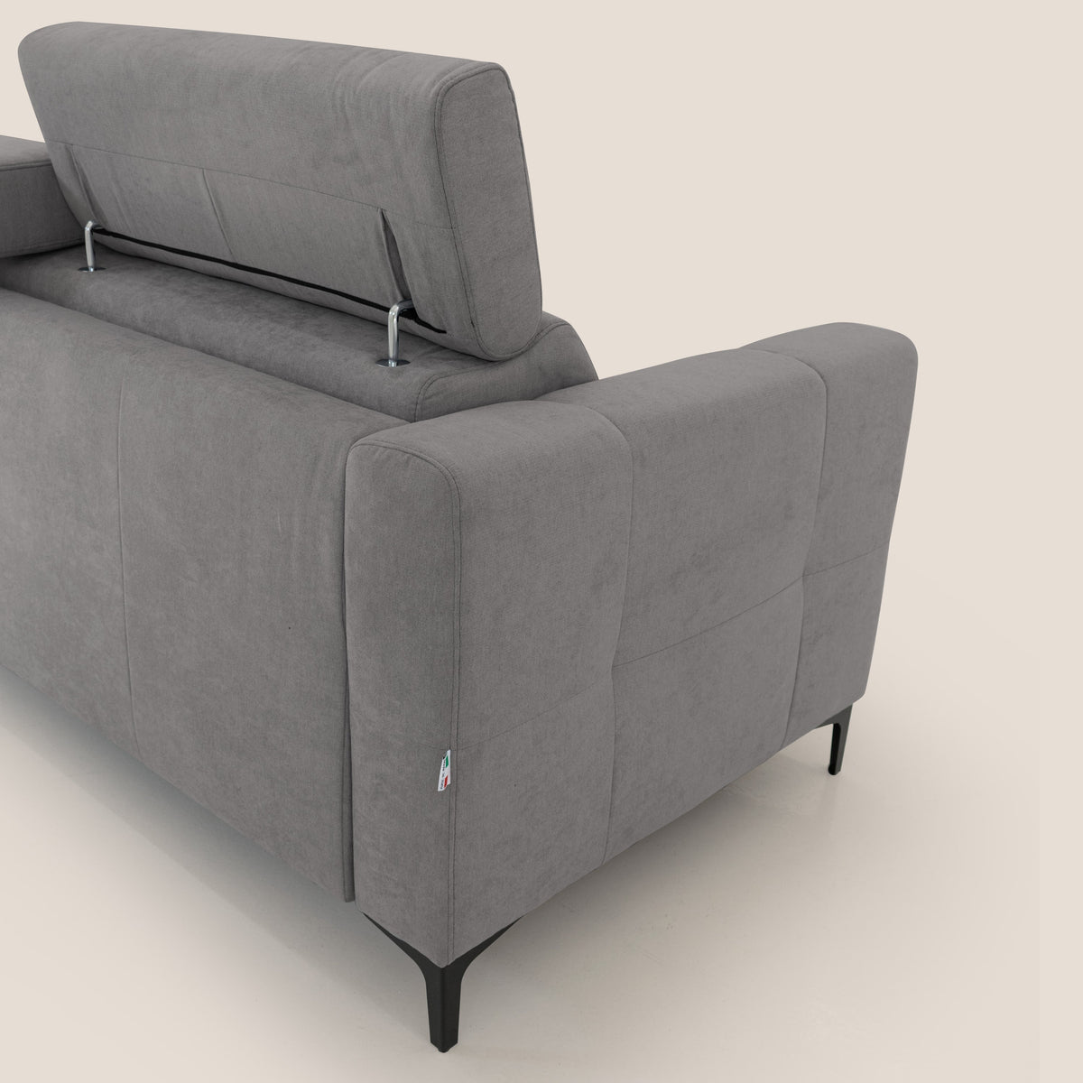 Gardenia divano letto materasso alto 18 cm con poggiatesta reclinabili e rivestimento impermeabile T02 grigio - divitt.sbs