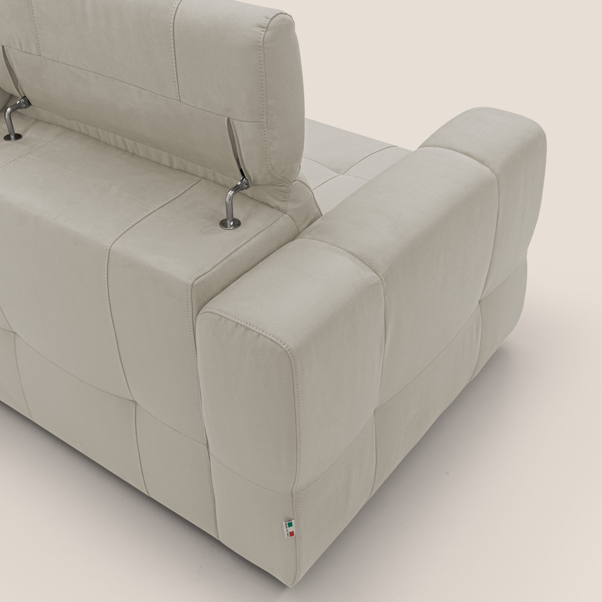 Kronos Divano angolare con poggiapiedi estraibile e pouf contenitore mobile in microfibra impermeabile T11 panna - divitt.sbs