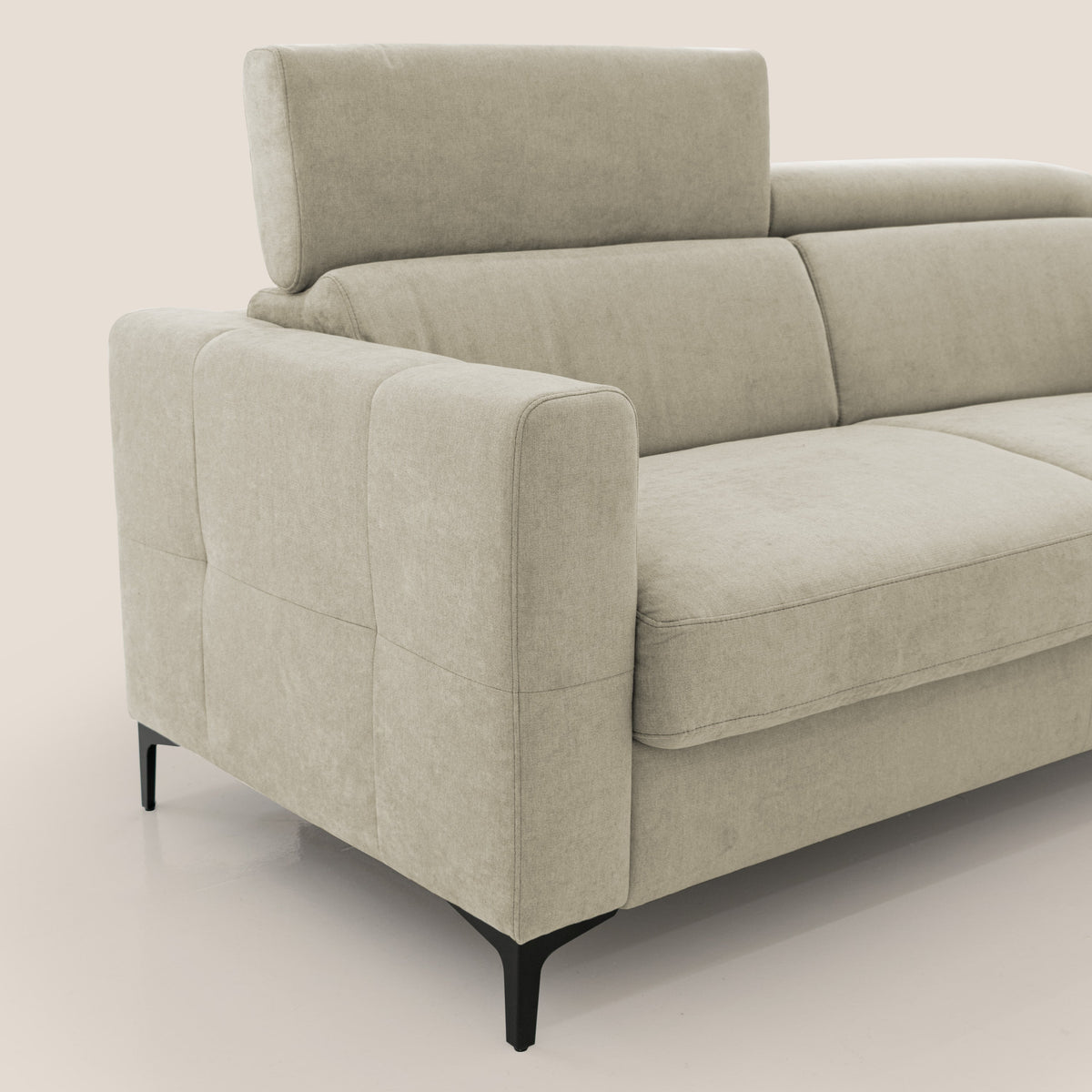 Gardenia divano letto materasso alto 18 cm con poggiatesta reclinabili e rivestimento impermeabile T02 panna - divitt.sbs