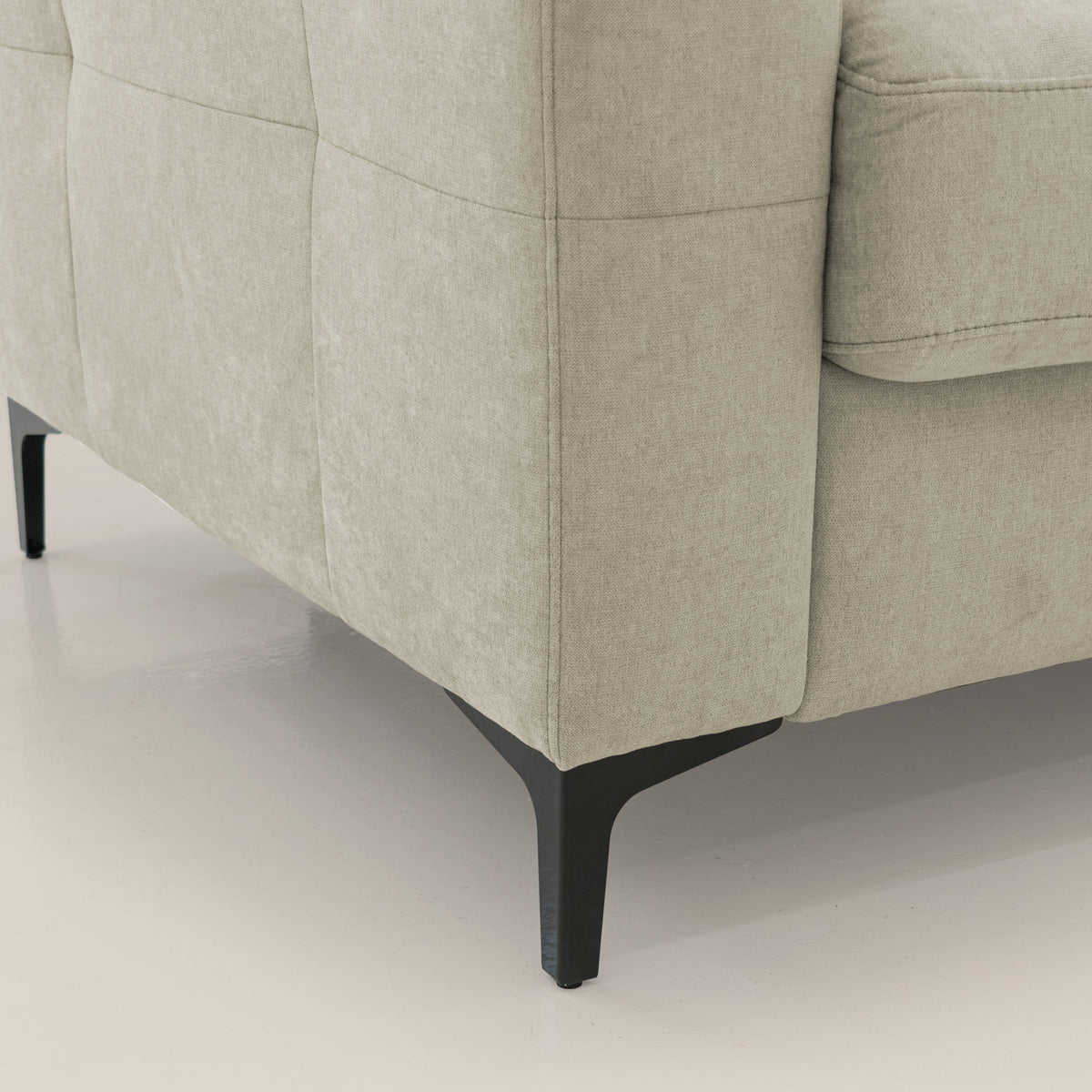 Gardenia divano letto materasso alto 18 cm con poggiatesta reclinabili e rivestimento impermeabile T02 panna - divitt.sbs