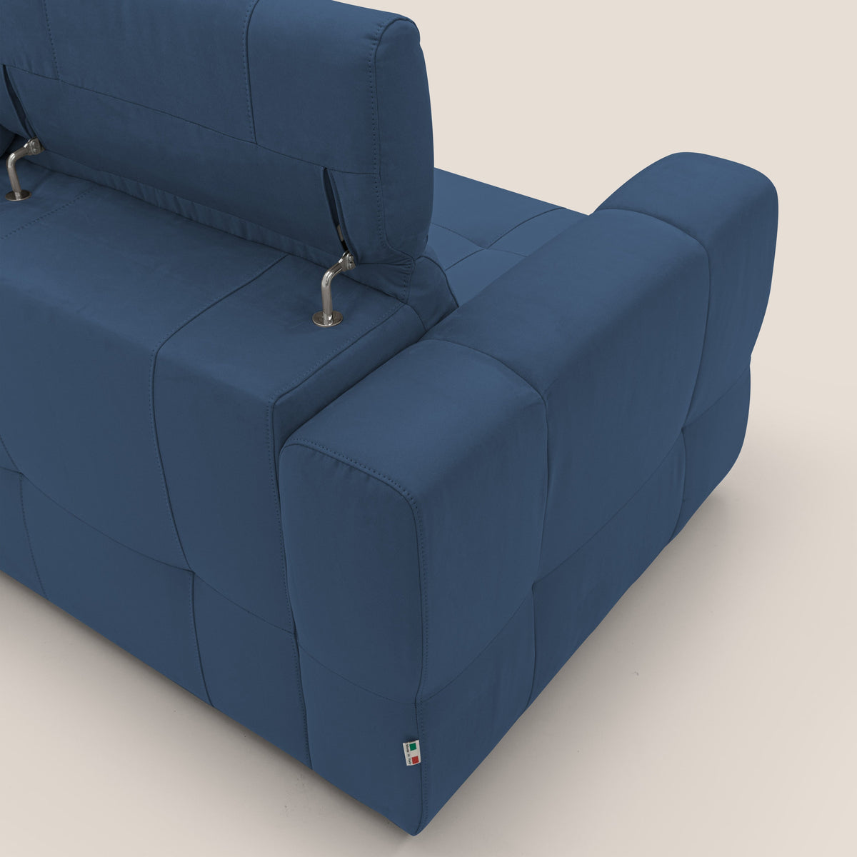 Kronos Divano con pouf estraibile poggiapiedi e poggiatesta reclinabili in morbida microfibra impermeabile T11 blu - divitt.sbs