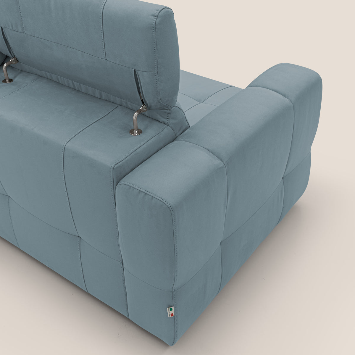 Kronos Divano angolare con poggiapiedi estraibile e pouf contenitore mobile in microfibra impermeabile T11 carta da zucchero - divitt.sbs
