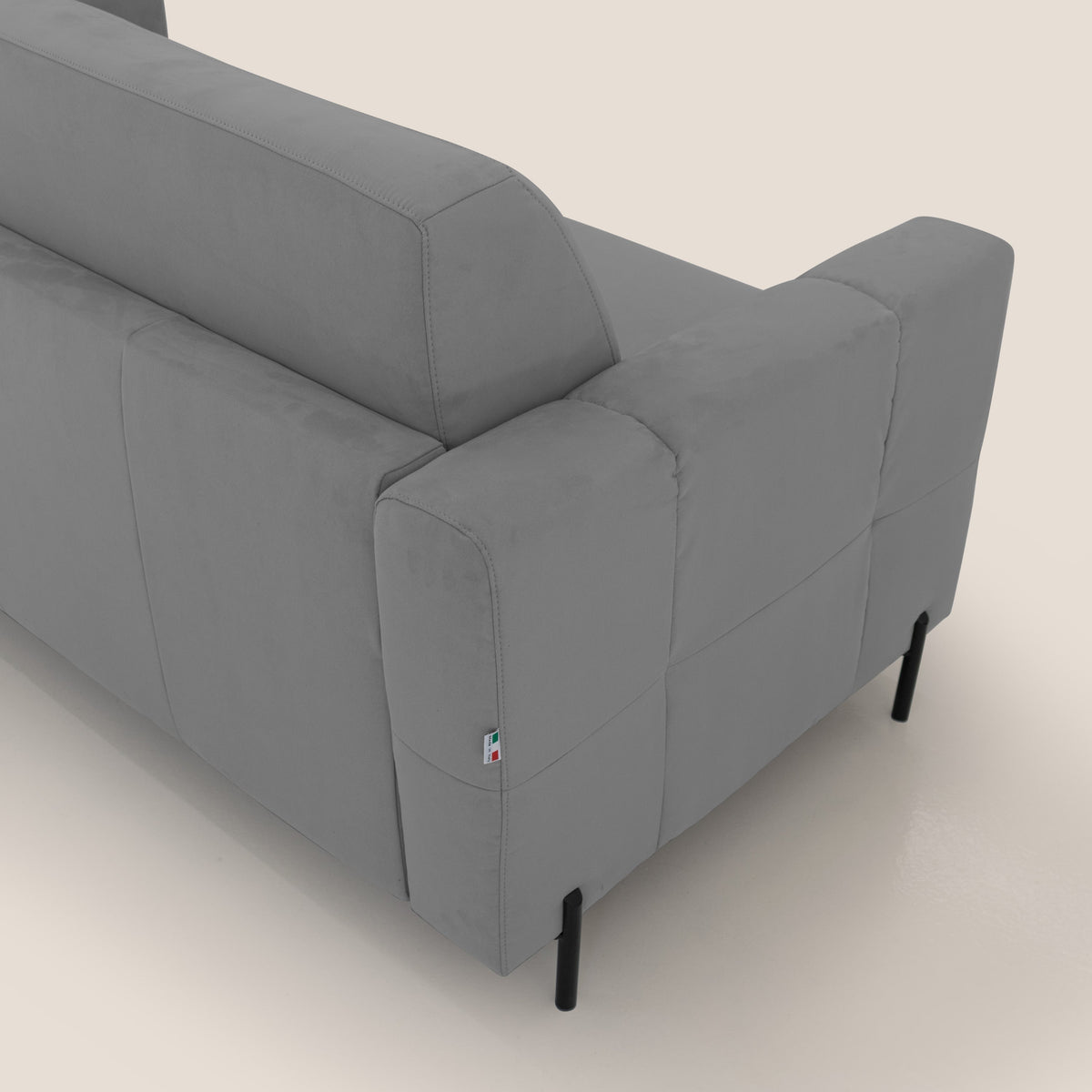 Ortensia divano letto materasso H18 cm con piedi alti in elegante microfibra smacchiabile T11 grigio - divitt.sbs