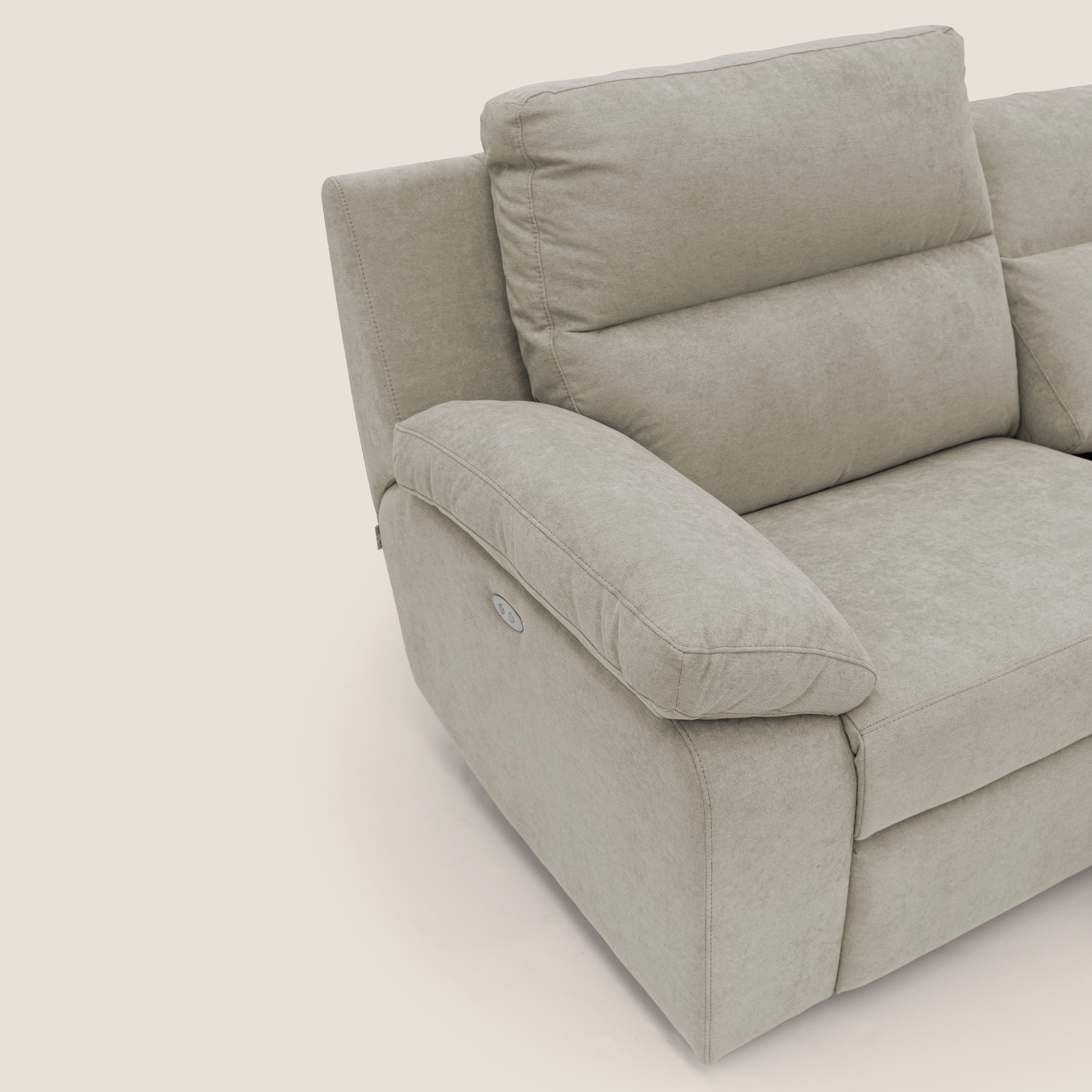 Romeo Divano relax con recliner elettrico in morbido tessuto impermeabile T02 panna - divitt.sbs