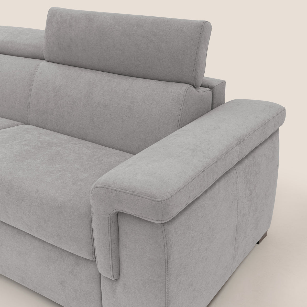 Giunone divano letto con materasso alto 18 cm e poggiatesta reclinabili in tessuto impermeabile T02 grigio chiaro - divitt.sbs