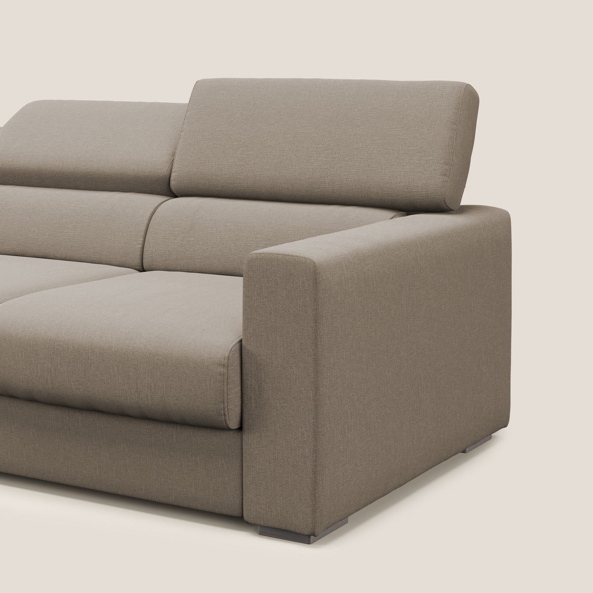 Dylan divano a 3 sedute con pouf estraibile poggiapiedi in tessuto simil cotone impermeabile T13 beige - divitt.sbs