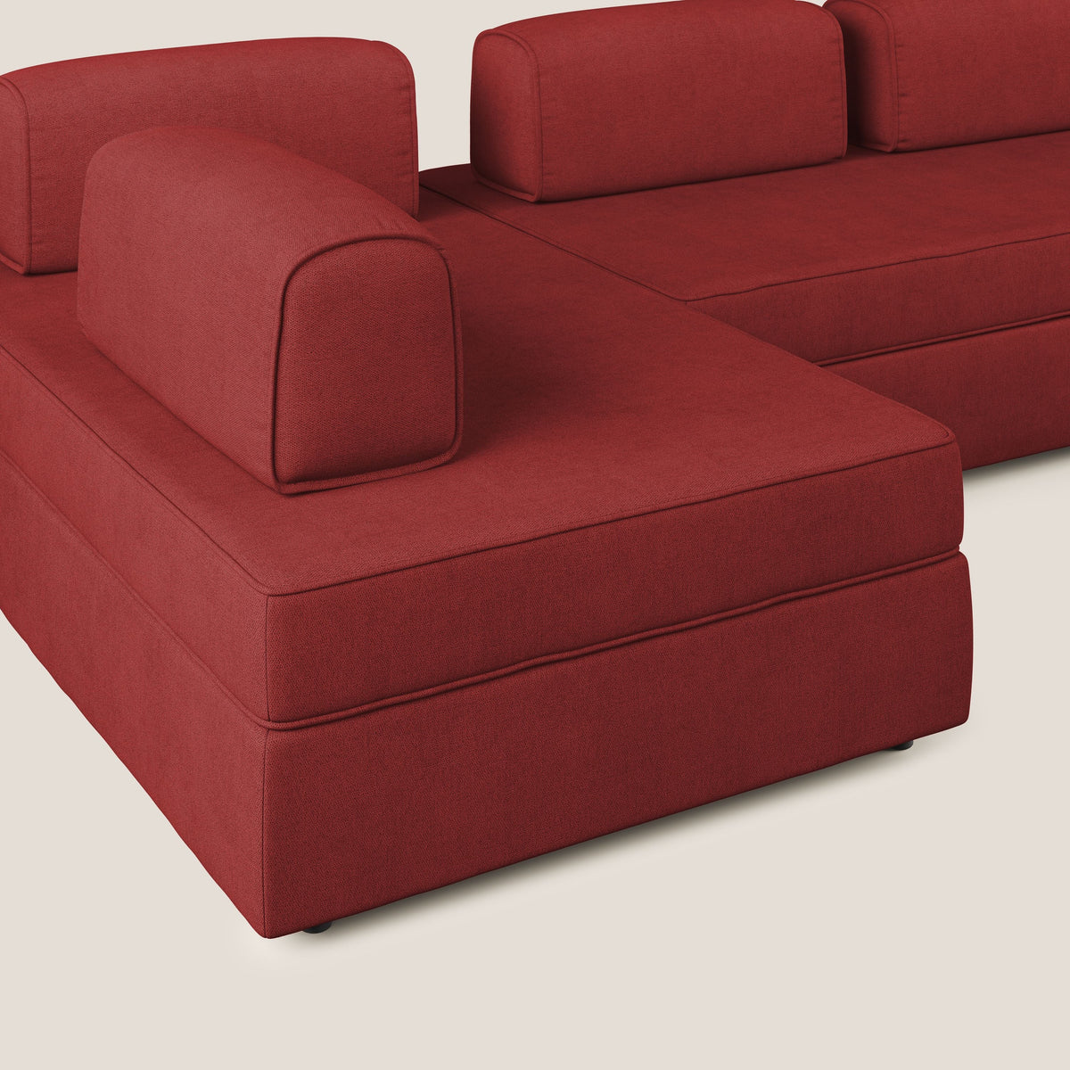 Liberty divano panoramico con pouf estraibile e schienali movibili in tessuto morbido impermeabile T02 rosso - divitt.sbs