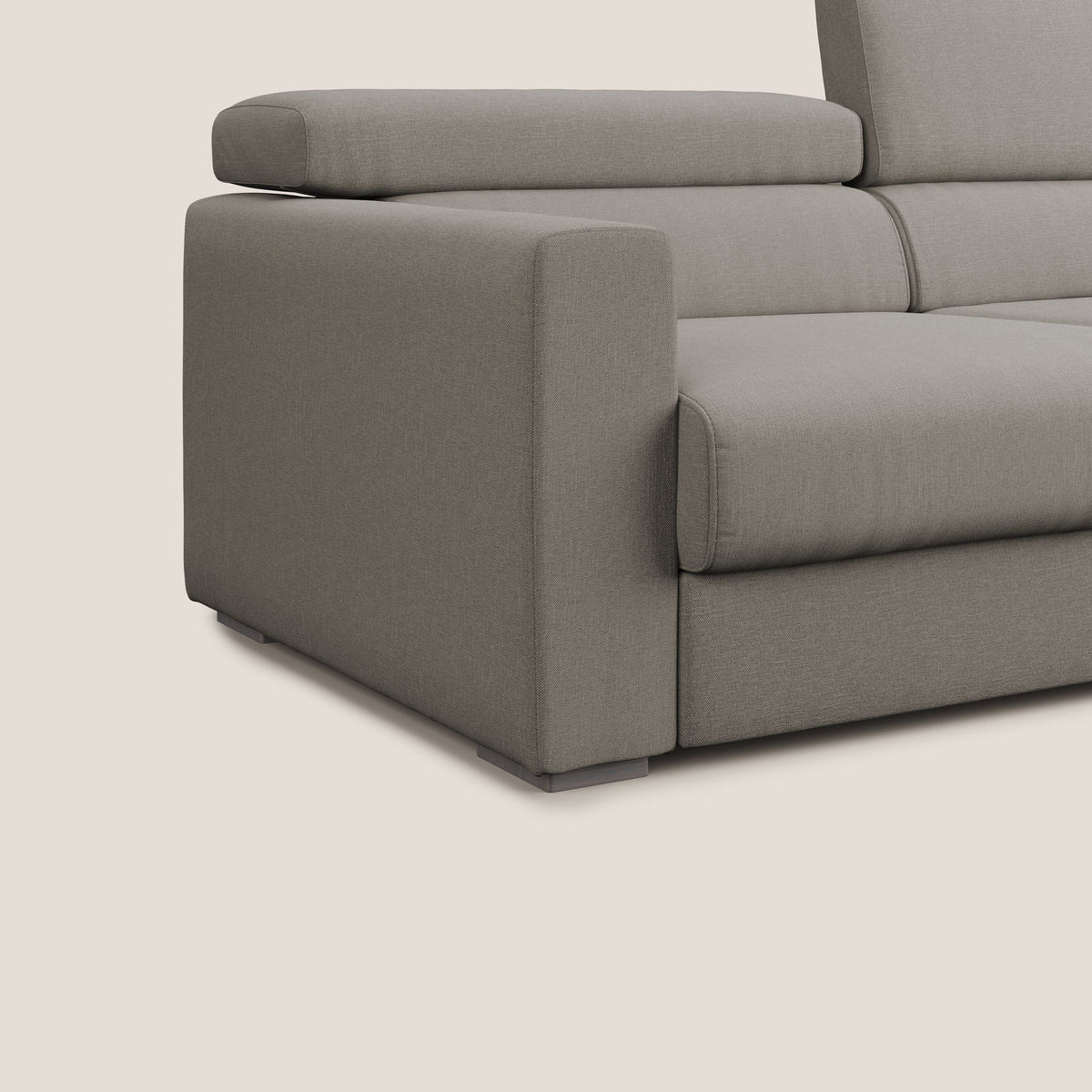 Dylan divano allungabile con pouf estraibile poggiapiedi in tessuto simil cotone impermeabile T13 tortora - divitt.sbs