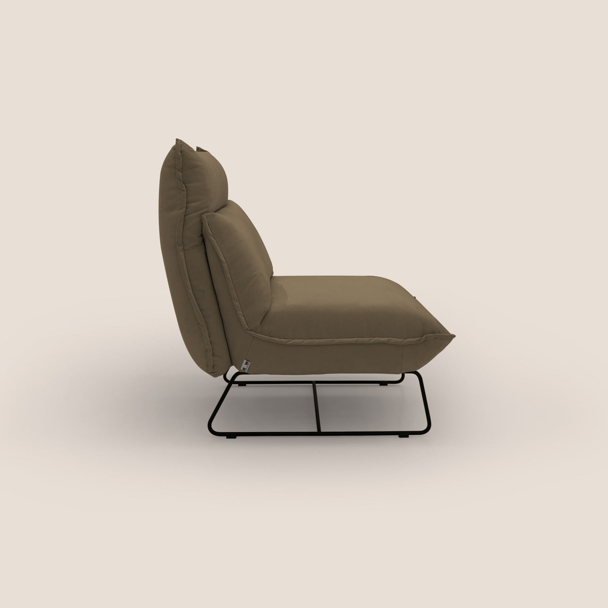 Tessa Poltroncina dal design moderno in morbida microfibra smacchiabile T11 marrone - divitt.sbs