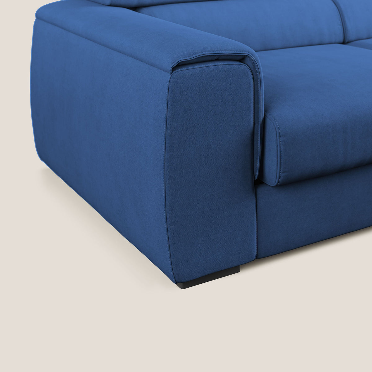 Zeno Divano angolare con pouf estraibile poggiapiedi in tessuto morbido impermeabile T02 blu - divitt.sbs