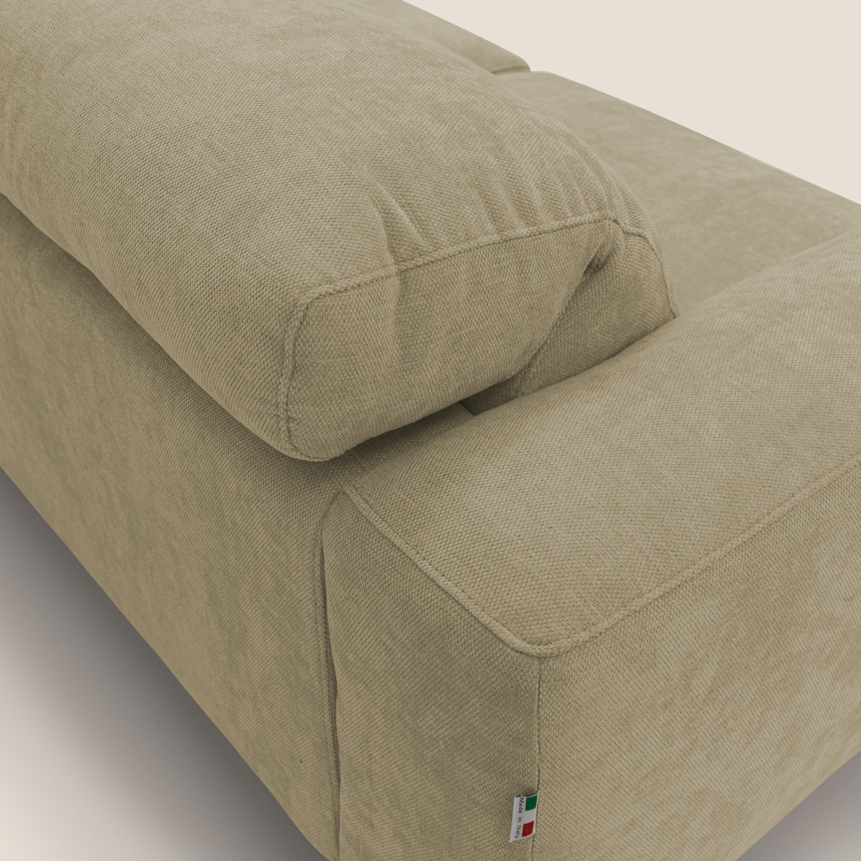 Sakura divano in piuma d'oca angolare REVERSIBILE in morbido tessuto fiammato impermeabile T14 beige - divitt.sbs