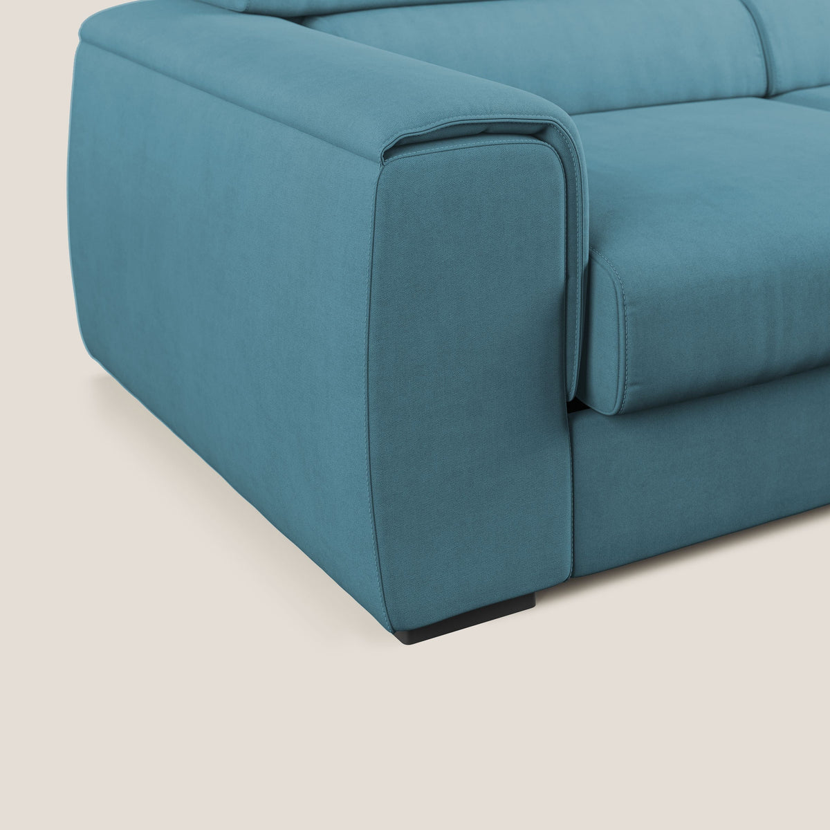 Zeno Divano angolare con pouf estraibile poggiapiedi in tessuto morbido impermeabile T02 azzurro - divitt.sbs
