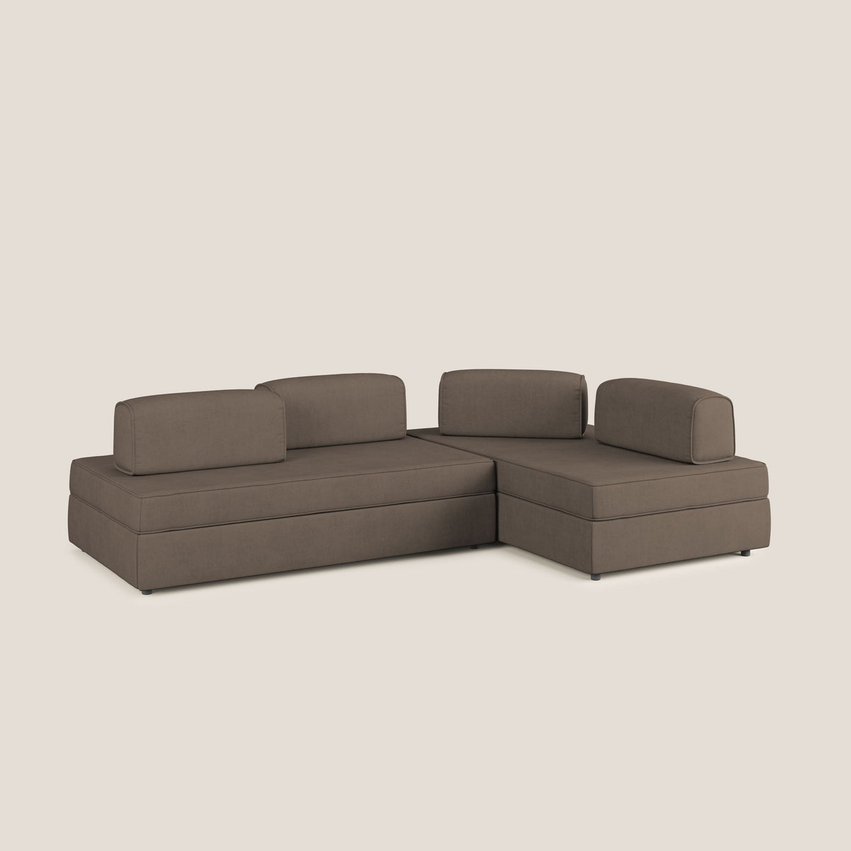 Liberty divano angolare con pouf estraibile e schienali movibili in tessuto morbido impermeabile T02 marrone - divitt.sbs
