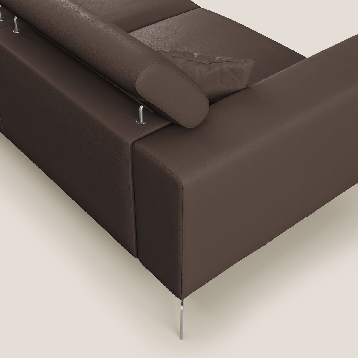 Blade Divano moderno con poggiatesta reclinabili in Ecopelle T04 marrone - divitt.sbs