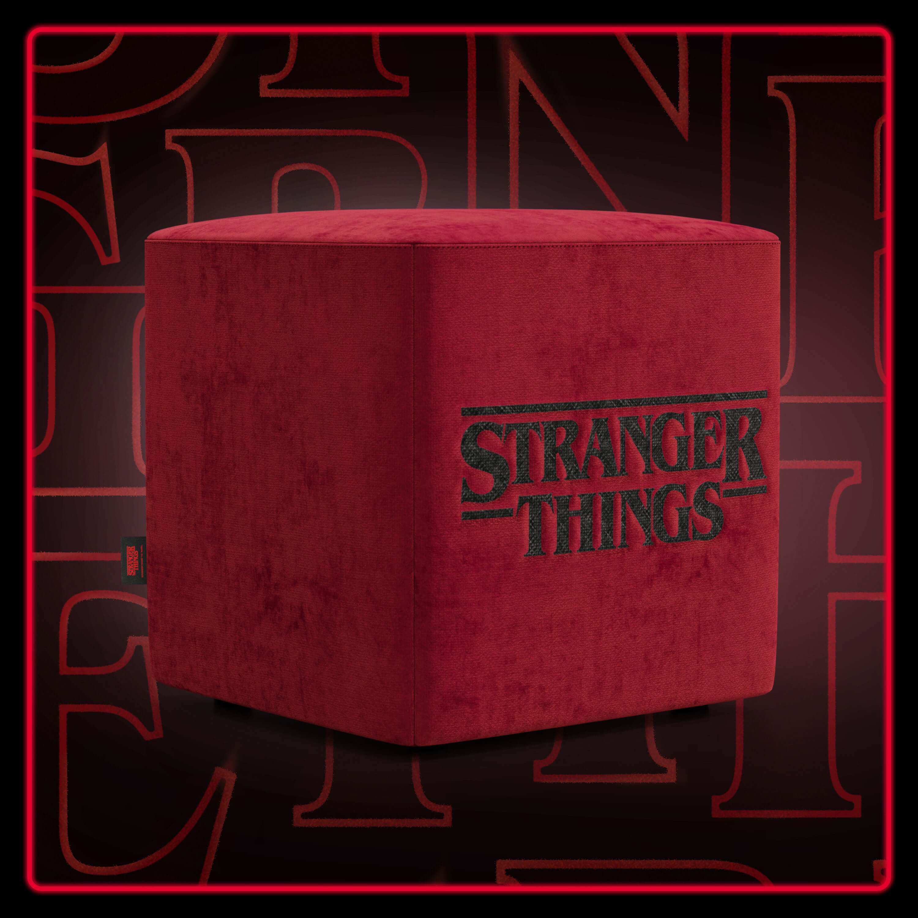 Cube pouf Stranger Things Edition - Il design incontra la leggenda in tessuto smacchiabile rosso - divitt.sbs