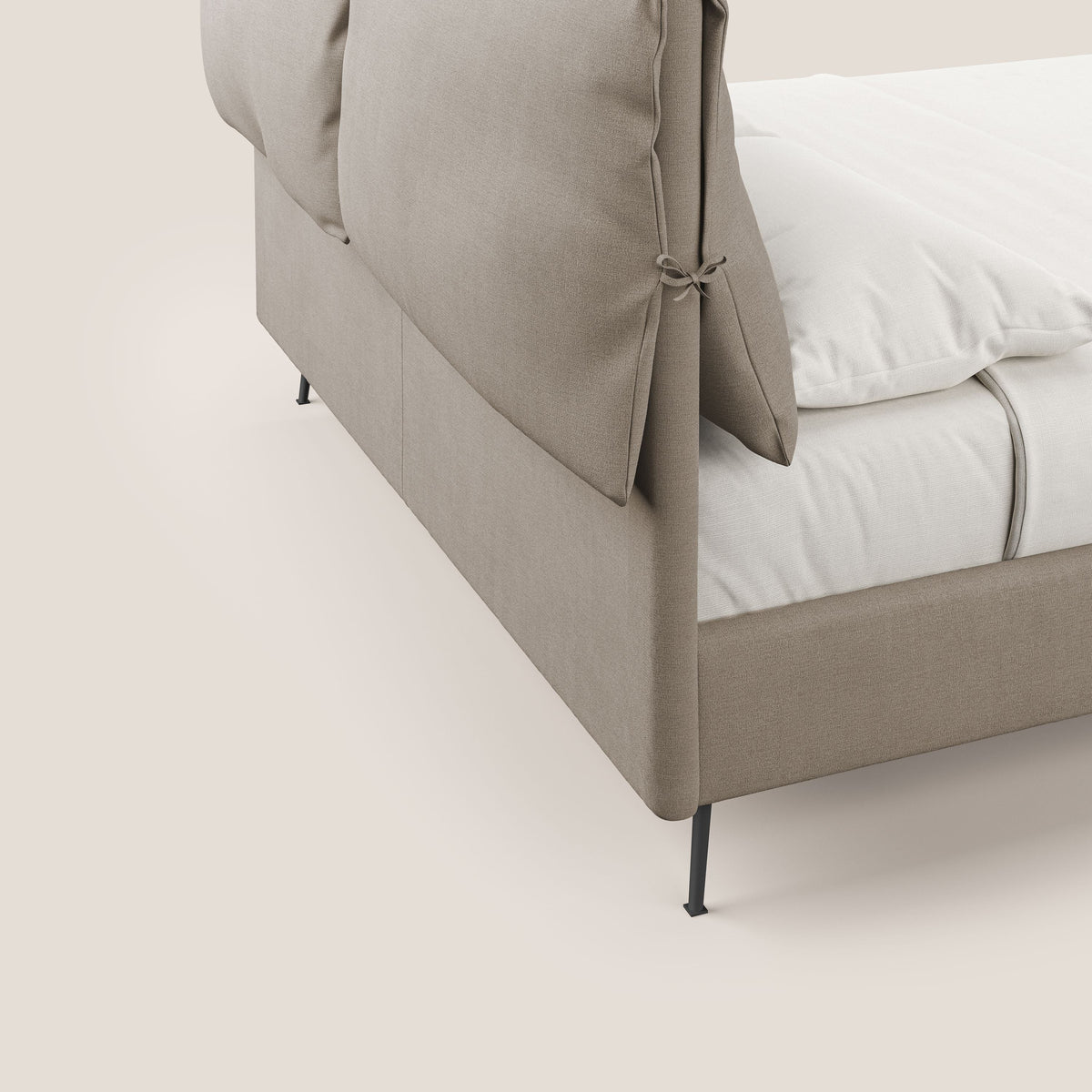 Artemisia letto imbottito con piedini alti sfoderabile in tessuto smacchiabile T17 beige - divitt.sbs