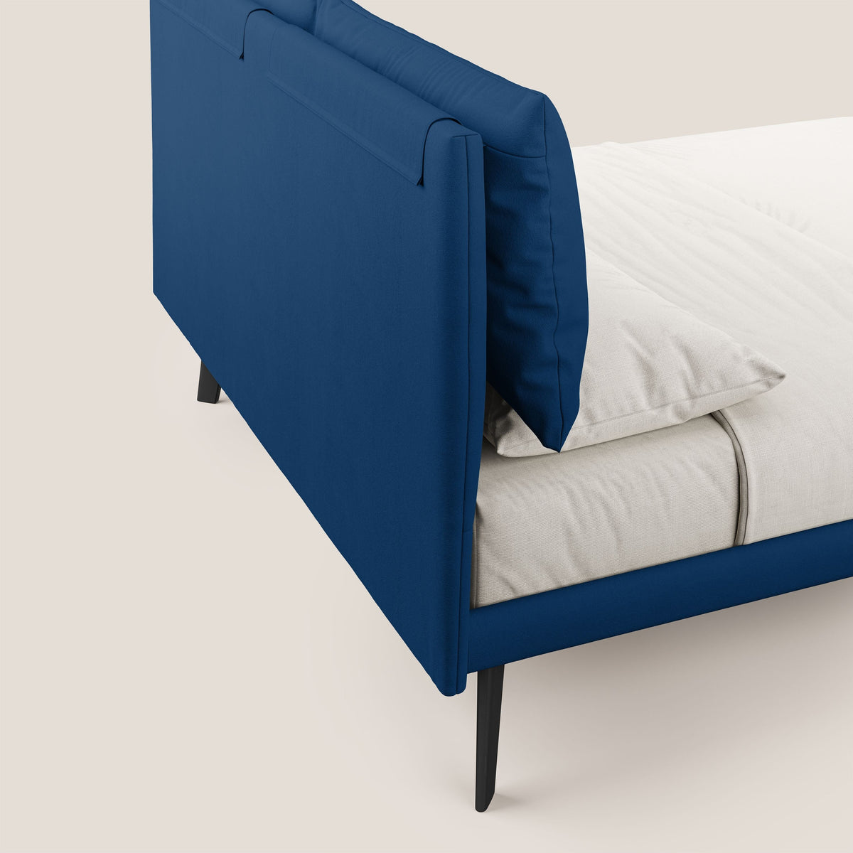 Astrid letto imbottito con piedi in legno in microfibra smacchiabile T11 blu - divitt.sbs