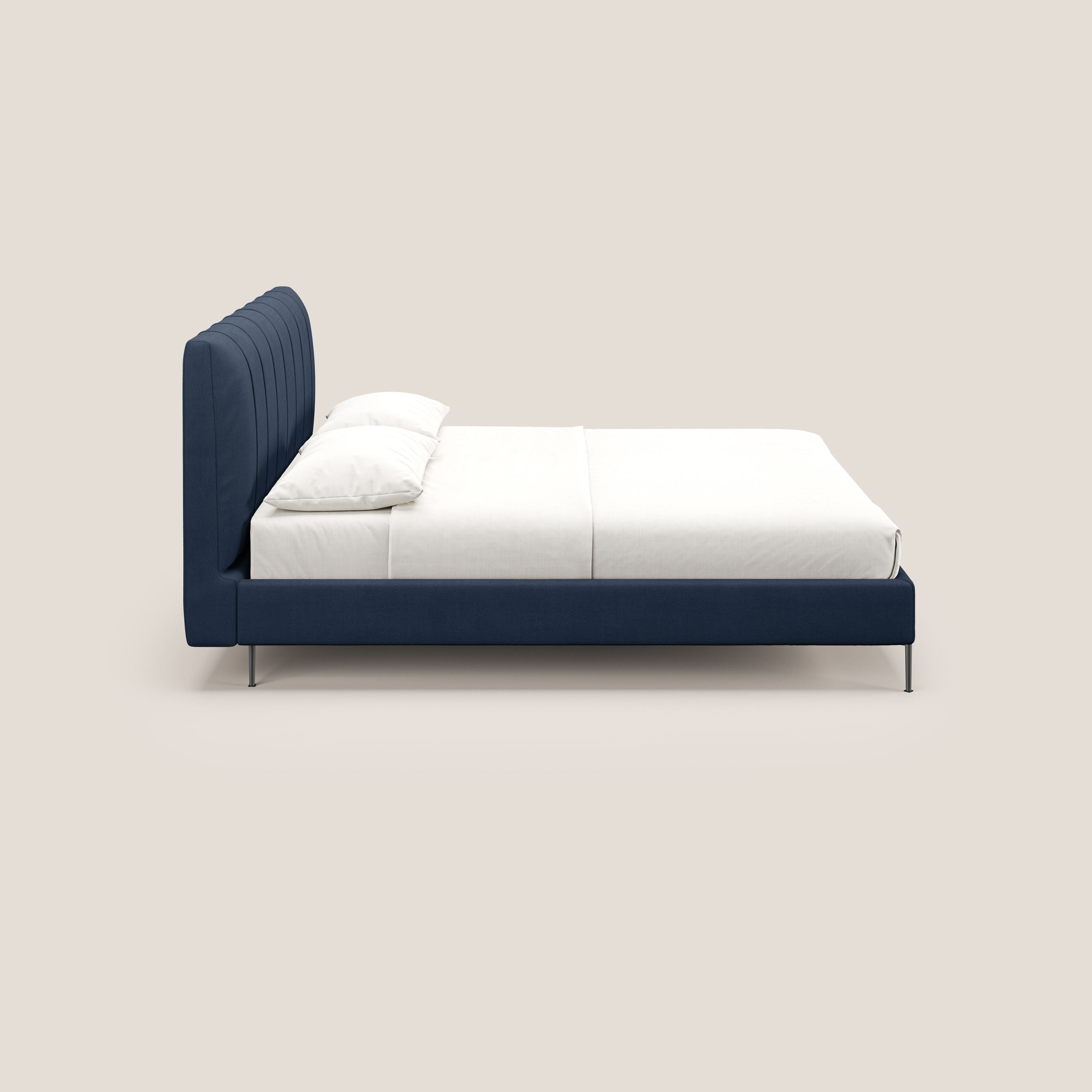 Calliope letto imbottito piedini alti completamente sfoderabile in tessuto smacchiabile T17 blu - divitt.sbs