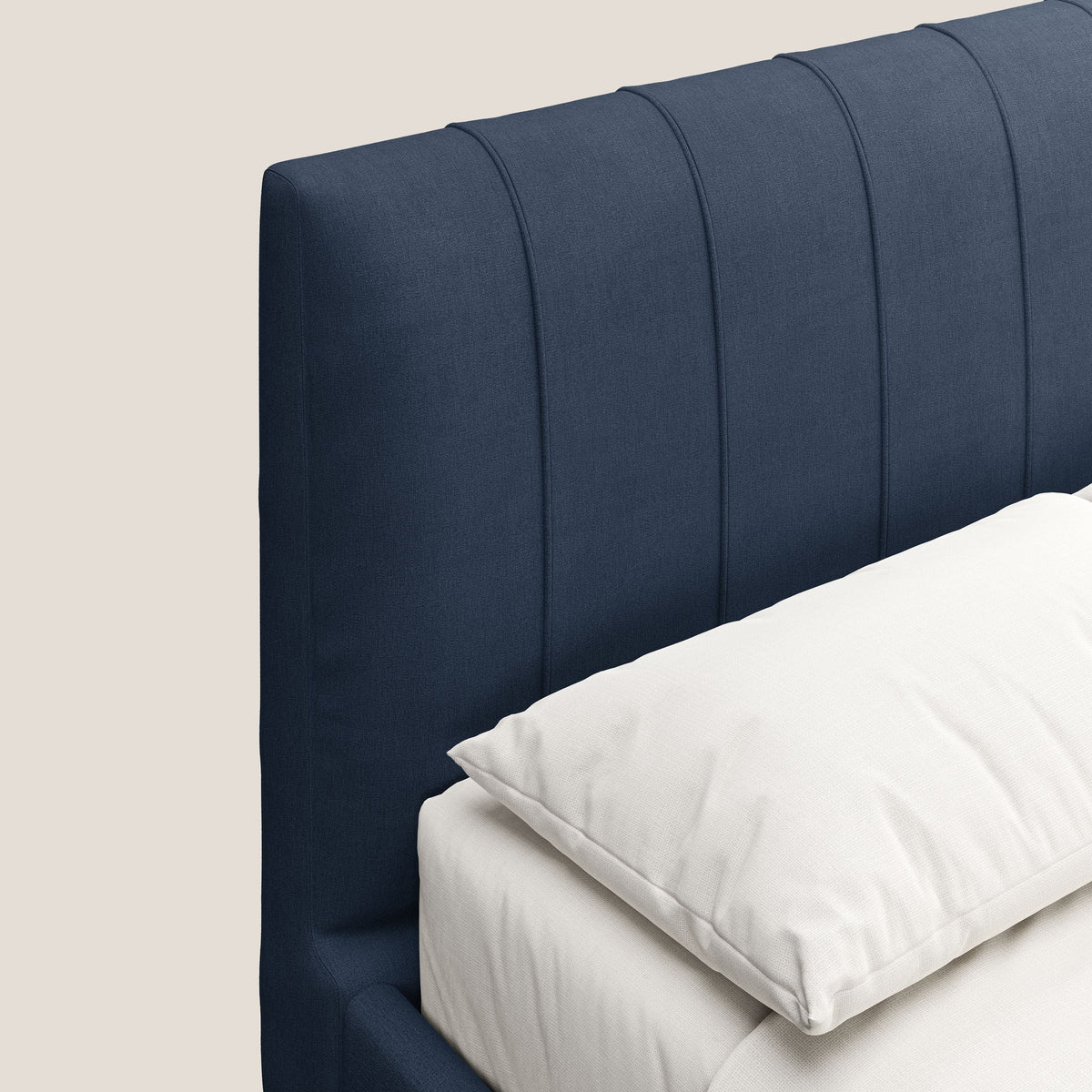 Calliope letto imbottito piedini alti completamente sfoderabile in tessuto smacchiabile T17 blu - divitt.sbs