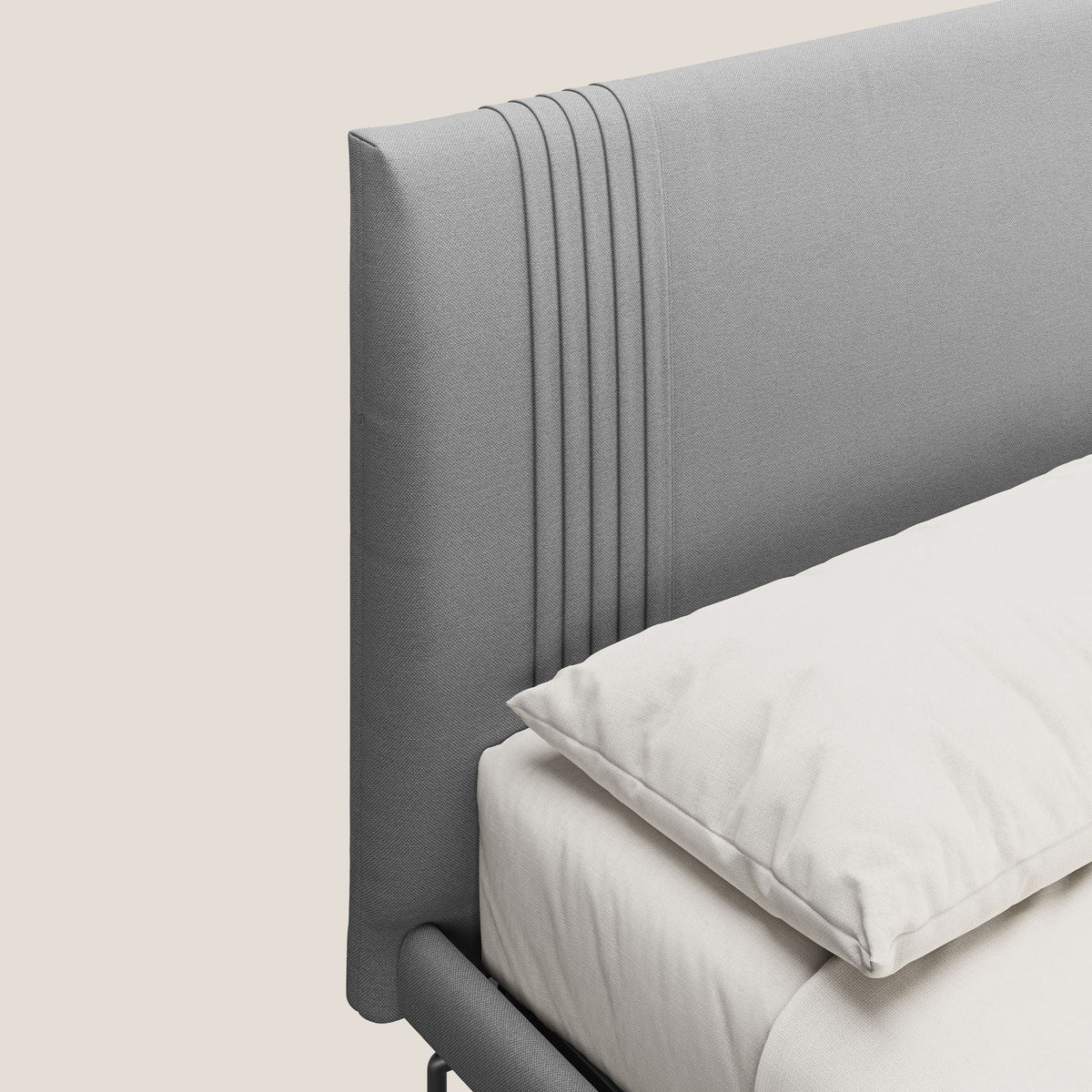 Finn letto imbottito con piedi alti in metallo in tessuto smacchiabile T05 grigio - divitt.sbs