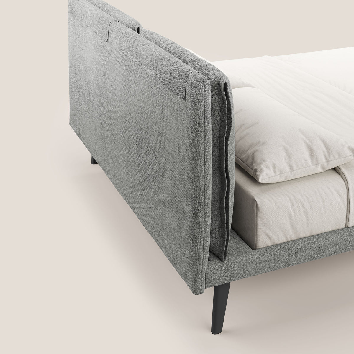 Ibuki letto con cuscini trapuntati regolabili e piedi in mogano in tessuto fiammato impermeabile T03 grigio chiaro - divitt.sbs