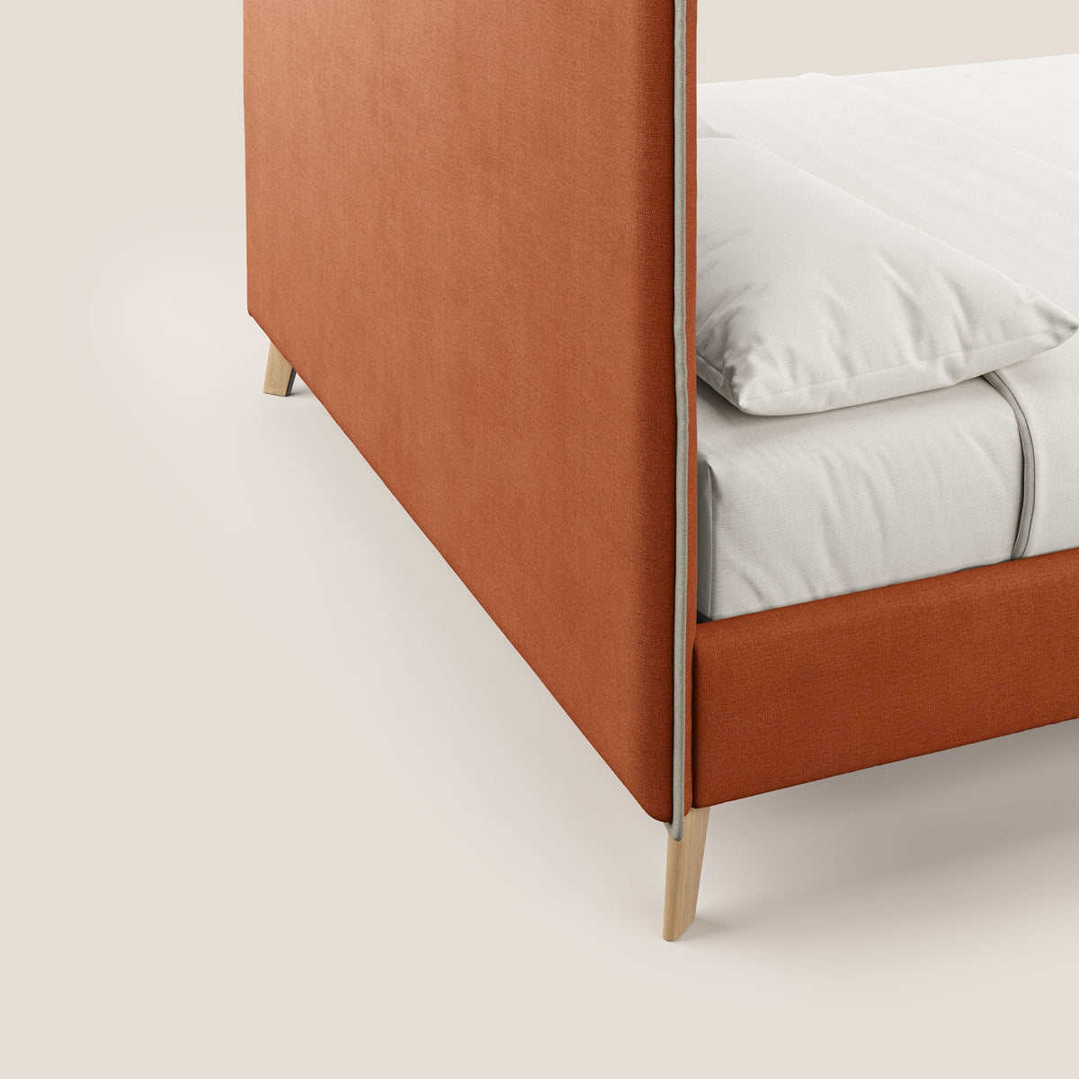 Leila letto imbottito con piedini legno in tessuto smacchiabile T17 arancio - panna - divitt.sbs