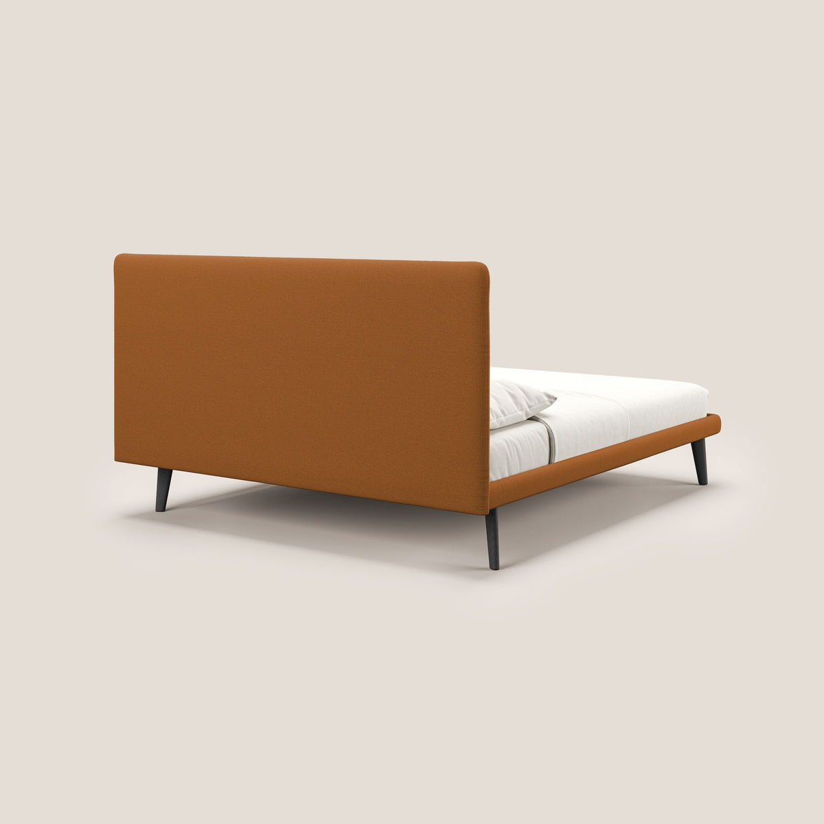 Noel letto minimal scandinavo con piedi in mogano e tessuto fiammato impermeabile T19 arancio - divitt.sbs