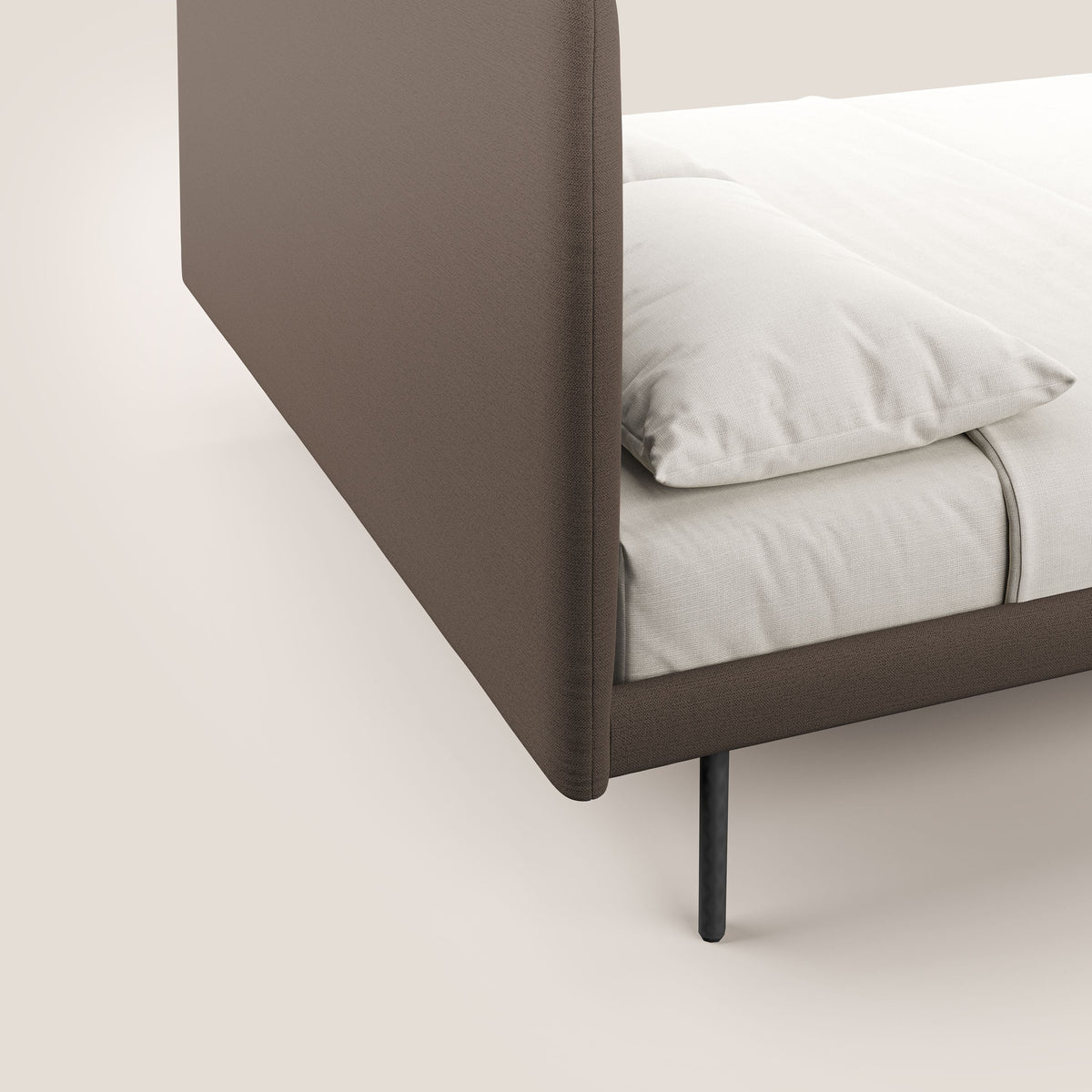 Noel letto minimal scandinavo con piedi in mogano e tessuto fiammato impermeabile T19 marrone - divitt.sbs