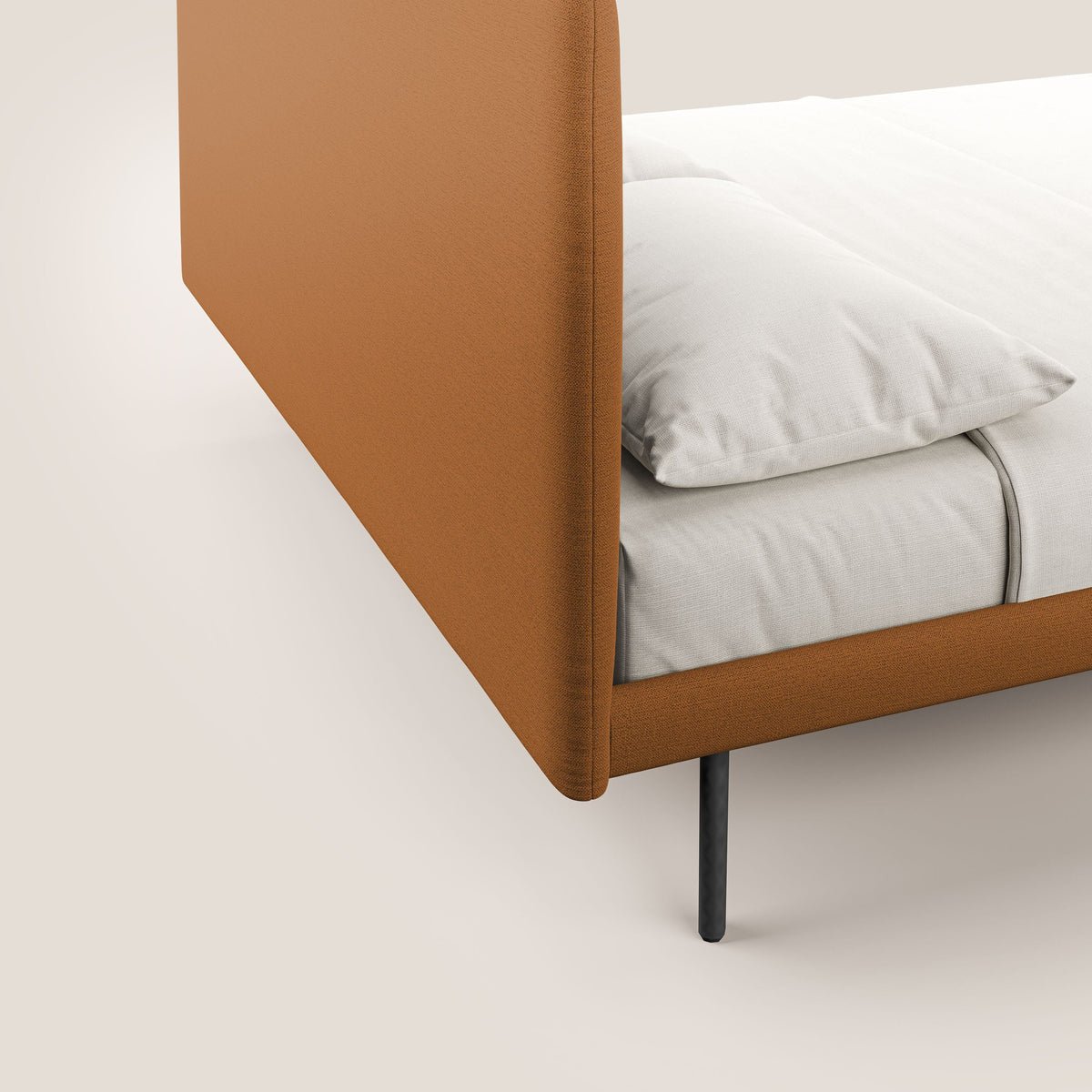 Noel letto minimal scandinavo con piedi in mogano e tessuto fiammato impermeabile T19 arancio - divitt.sbs