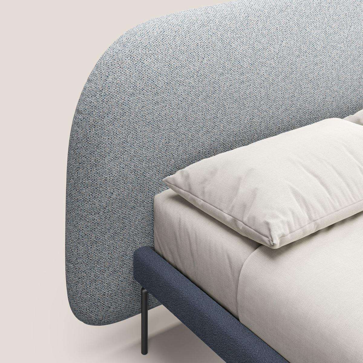 Soleil letto imbottito di design con piedi alti in metallo in bouclet smacchiabile T12 carta da zucchero - divitt.sbs