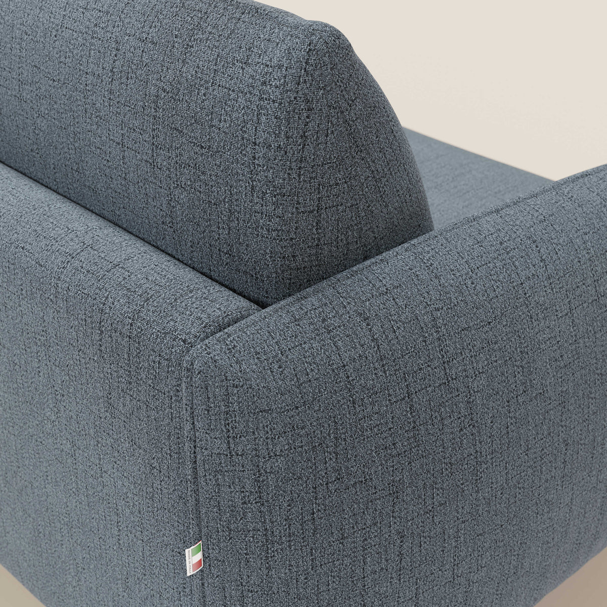 Ninfea divano letto Design Morbido con Piedini alti in Metallo e Materasso H18 cm in tessuto impermeabile T03 - divitt.sbs