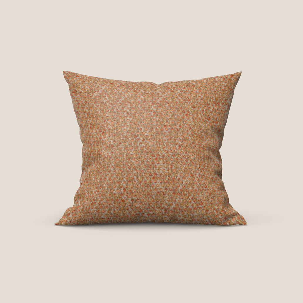 Sonic cuscino disponibile in diversi colori realizzato in pregiato bouclé smacchiabile T12 arancio - divitt.sbs