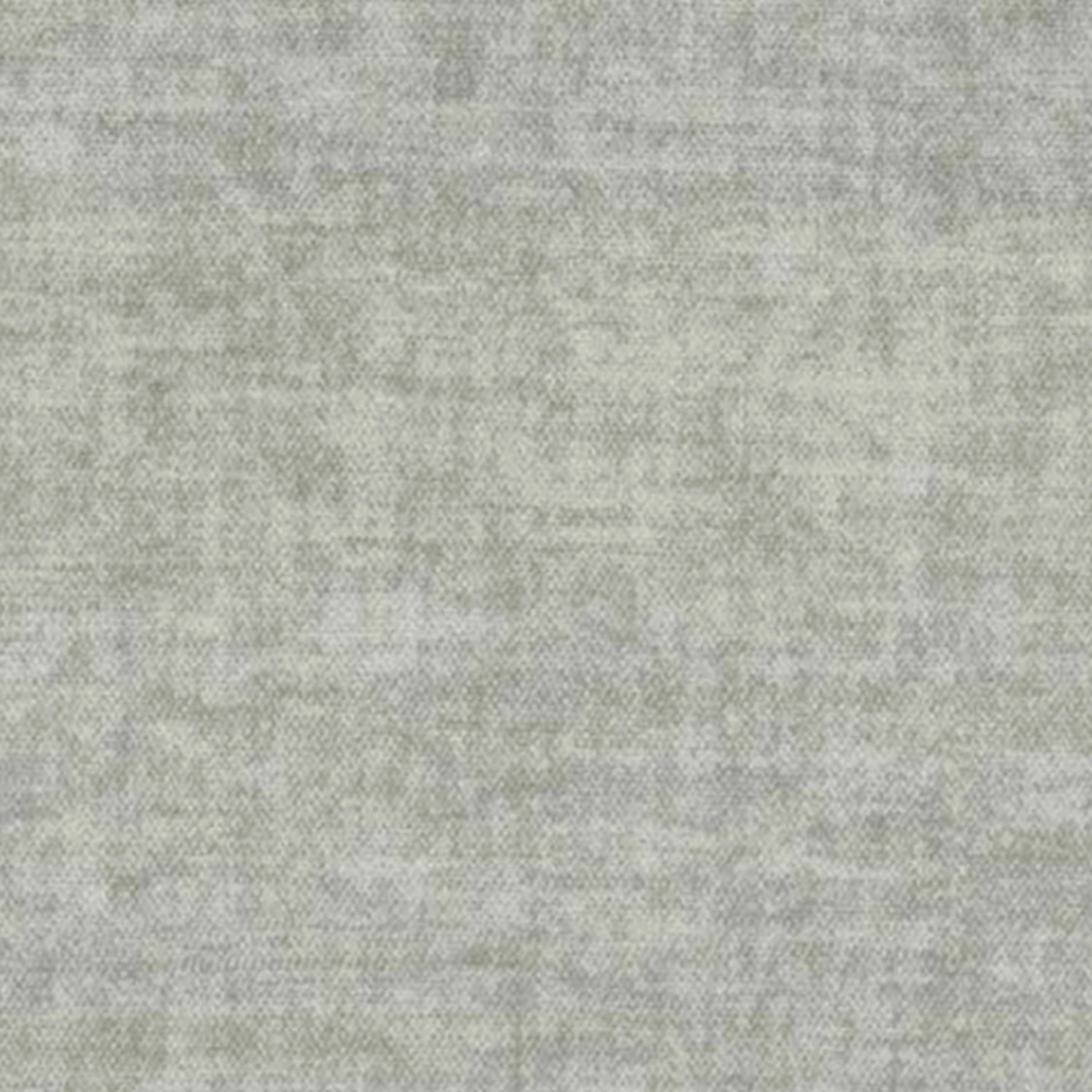 Primo piano di Sofia, cuscino decorativo di divitt.sbs, in morbido velluto grigio chiaro. Il tessuto Easy Clean T35 è resistente alle macchie, impermeabile e presenta una trama liscia ma dettagliata con sottili variazioni di ombreggiatura.