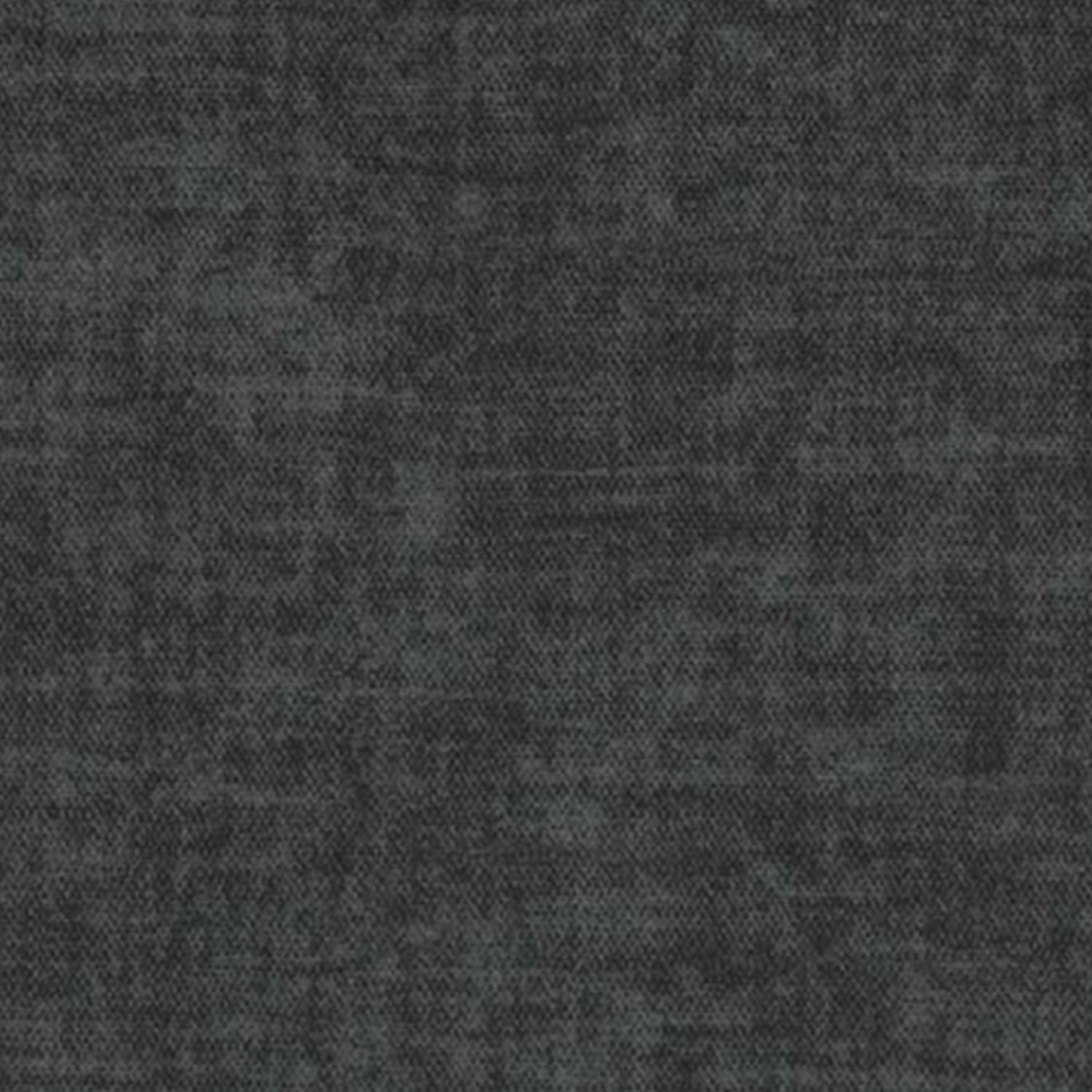 Il cuscino Sofia di divitt.sbs, in morbido velluto grigio scuro, presenta un effetto nuvolato con linee sottili per un look vintage. Il suo tessuto facile da pulire, antimacchia e impermeabile combina uno stile senza tempo con la praticità.