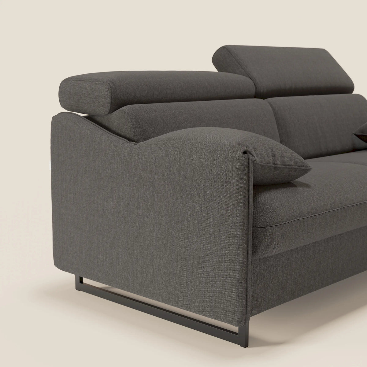 Violetta divano letto materasso H18 cm - poggiatesta reclinabili e braccioli mobili in tessuto impermeabile T13 - divitt.sbs