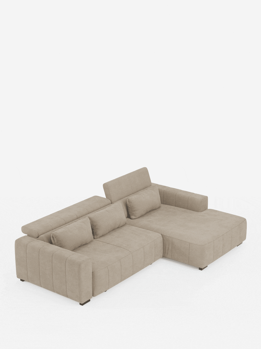 Il “Doric Divano angolare con penisola e sedute allungabili con relax elettrico” di divitt.sbs è un divano componibile a L color beige chiaro, caratterizzato da sedute ampie, schienali bassi, due poggiatesta regolabili e due cuscini rettangolari su ciascun lato. Caratterizzato da linee minimaliste e da piccoli piedini scuri, questo divano moderno offre poggiatesta reclinabili e sedute allungabili in tessuto T23 resistente alle macchie, qui raffigurato su uno sfondo bianco a tinta unita.