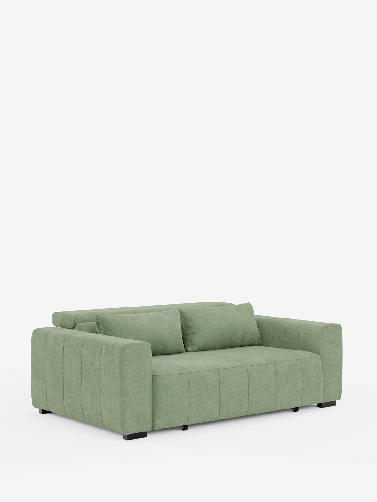 Il divano a 3 posti Doric di divitt.sbs presenta un design moderno in verde chiaro, con braccioli ampi e imbottiti, cuciture verticali sui fianchi e sulla seduta, due cuscini dello schienale abbinati, gambe corte nere ed è dotato di sedute estensibili grazie alla funzione di reclinazione elettrica e di un poggiatesta regolabile in tessuto T23 facile da pulire. È raffigurato su uno sfondo bianco a tinta unita.