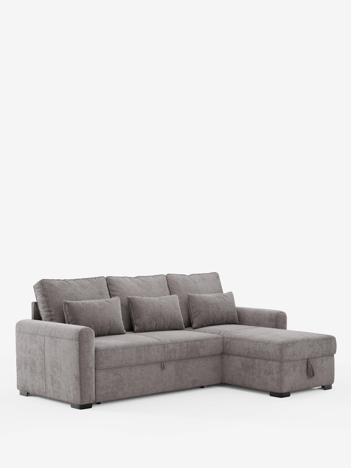 Un divano letto Ottaviano color taupe con letto estraibile, penisola reversibile e contenitore, realizzato in tessuto materico smacchiabile, è posizionato su uno sfondo bianco; presenta tre cuscini dello schienale, tre cuscini decorativi e linguette in tessuto a vista.
